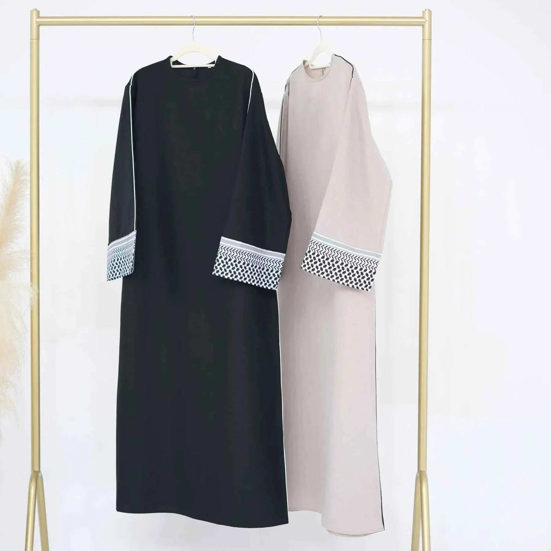 Elegant Studded Abaya - Abaya Vida