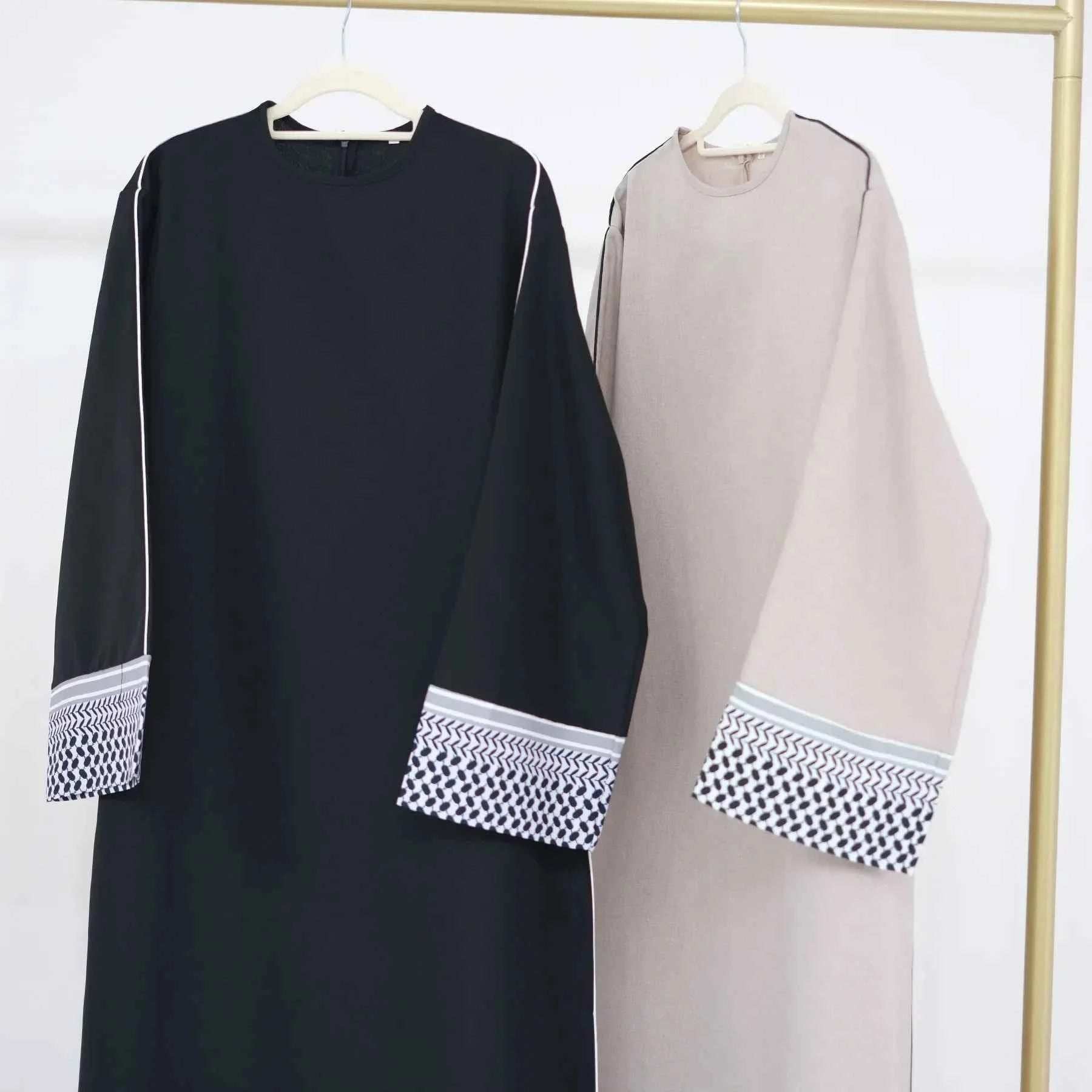 Elegant Studded Abaya - Abaya Vida