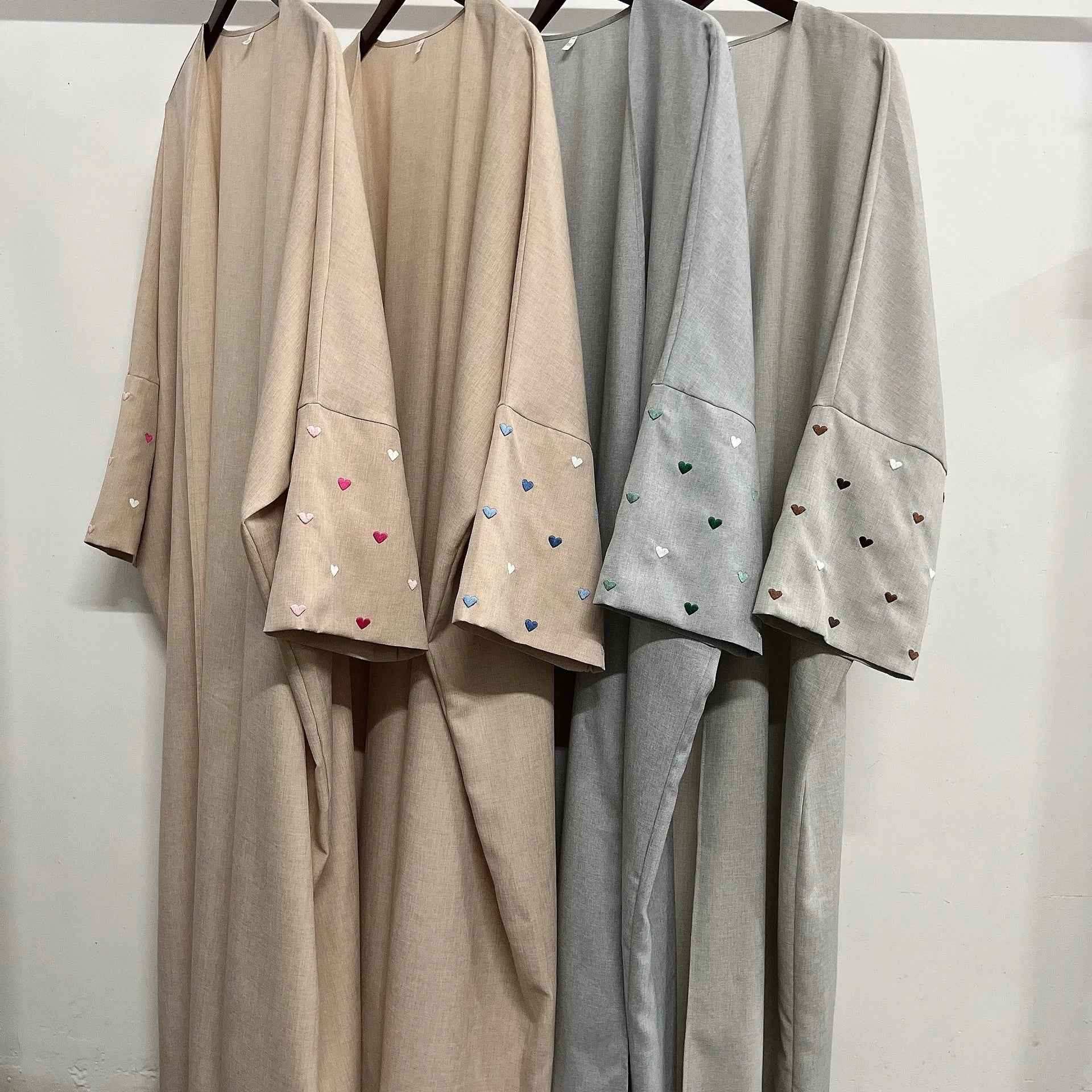 Embroidered Love Abaya - Abaya Vida