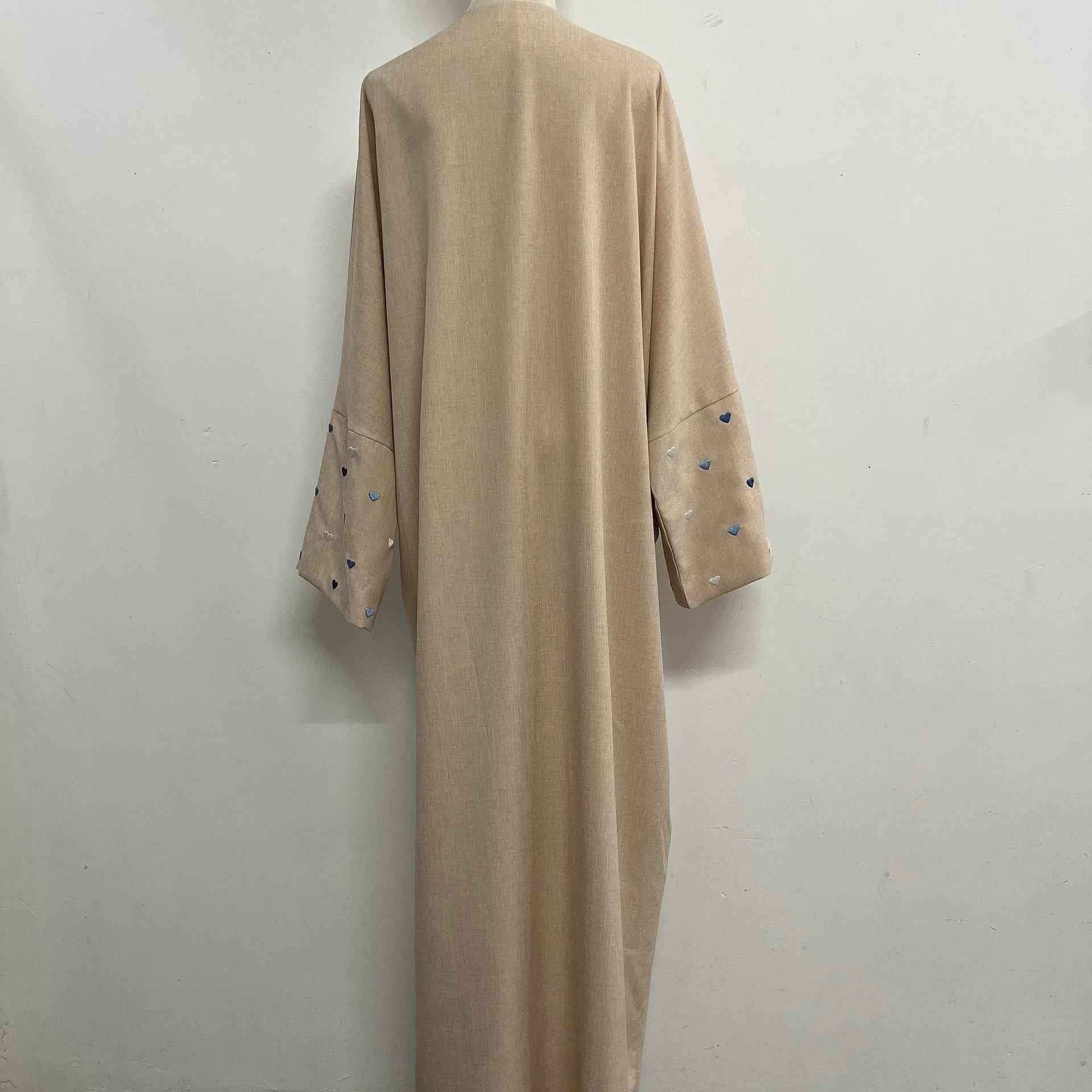 Embroidered Love Abaya - Abaya Vida