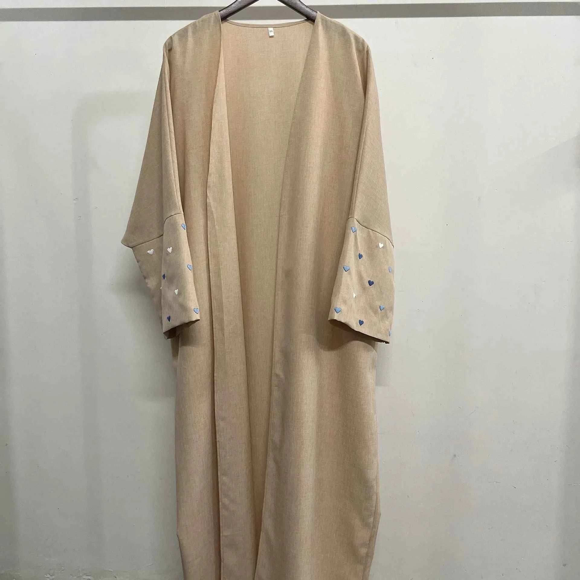 Embroidered Love Abaya - Abaya Vida