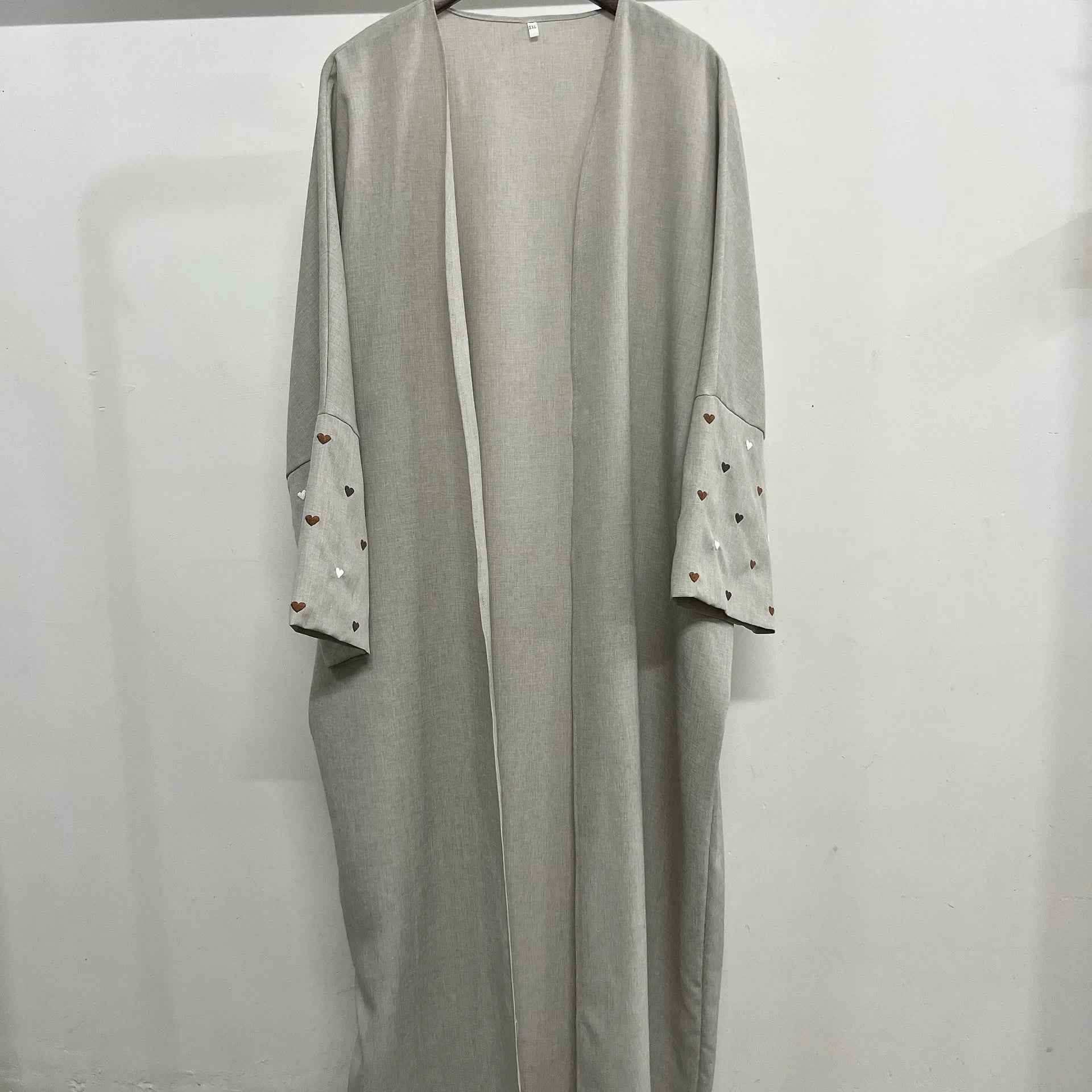 Embroidered Love Abaya - Abaya Vida