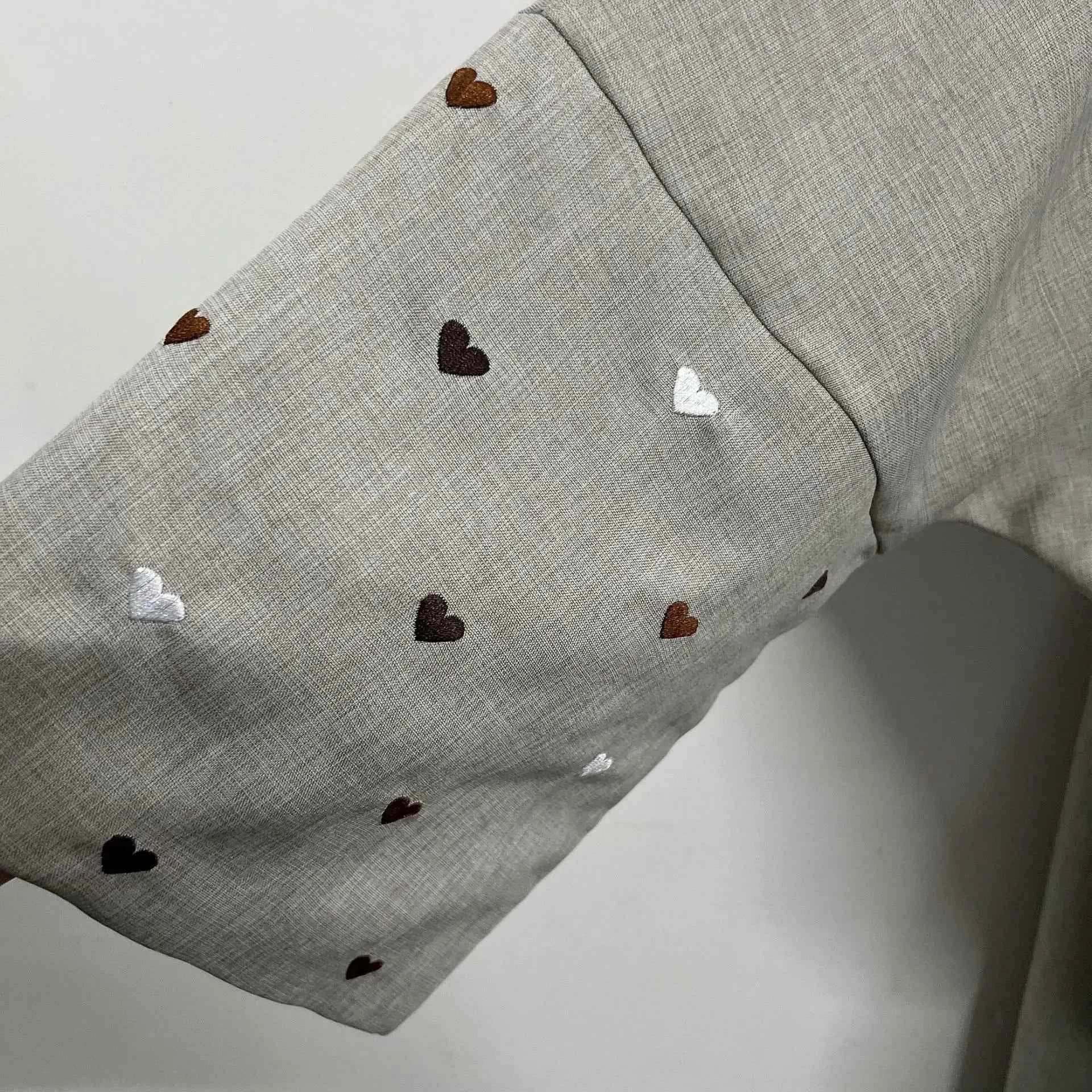 Embroidered Love Abaya - Abaya Vida