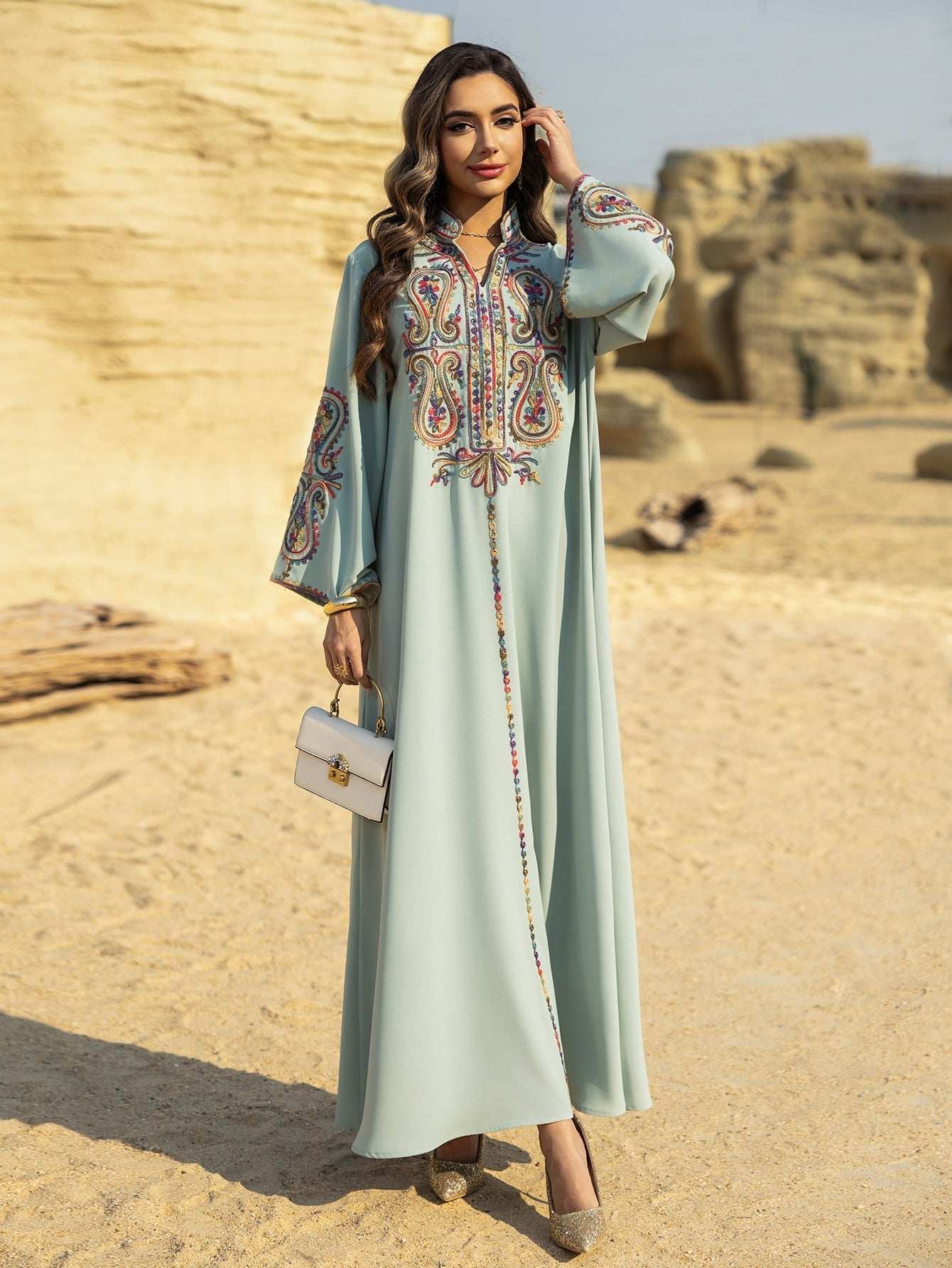 Embroidered Moroccan Abaya - Abaya Vida