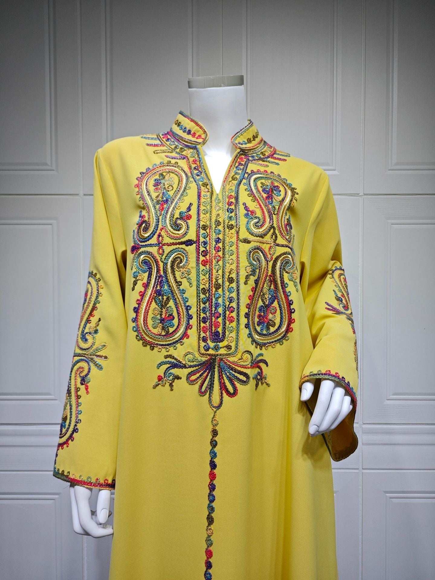 Embroidered Moroccan Abaya - Abaya Vida