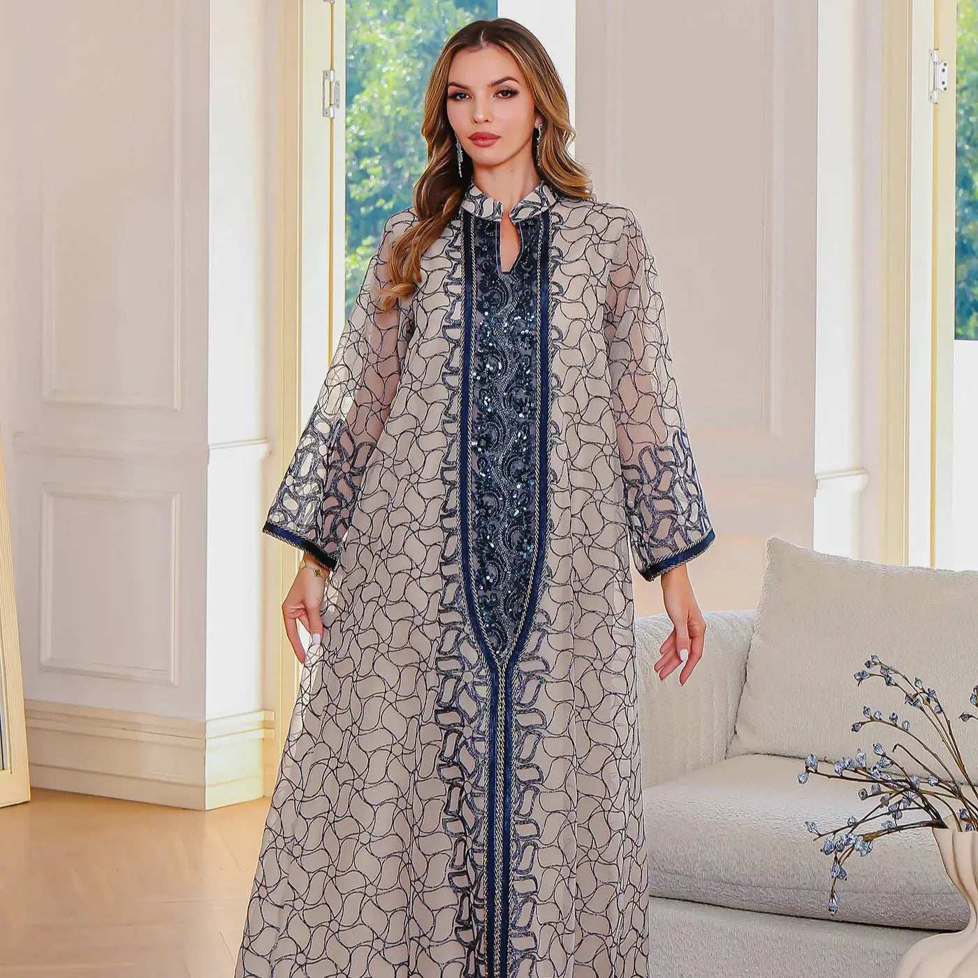 Embroidered Geometric Abaya - Abaya Vida