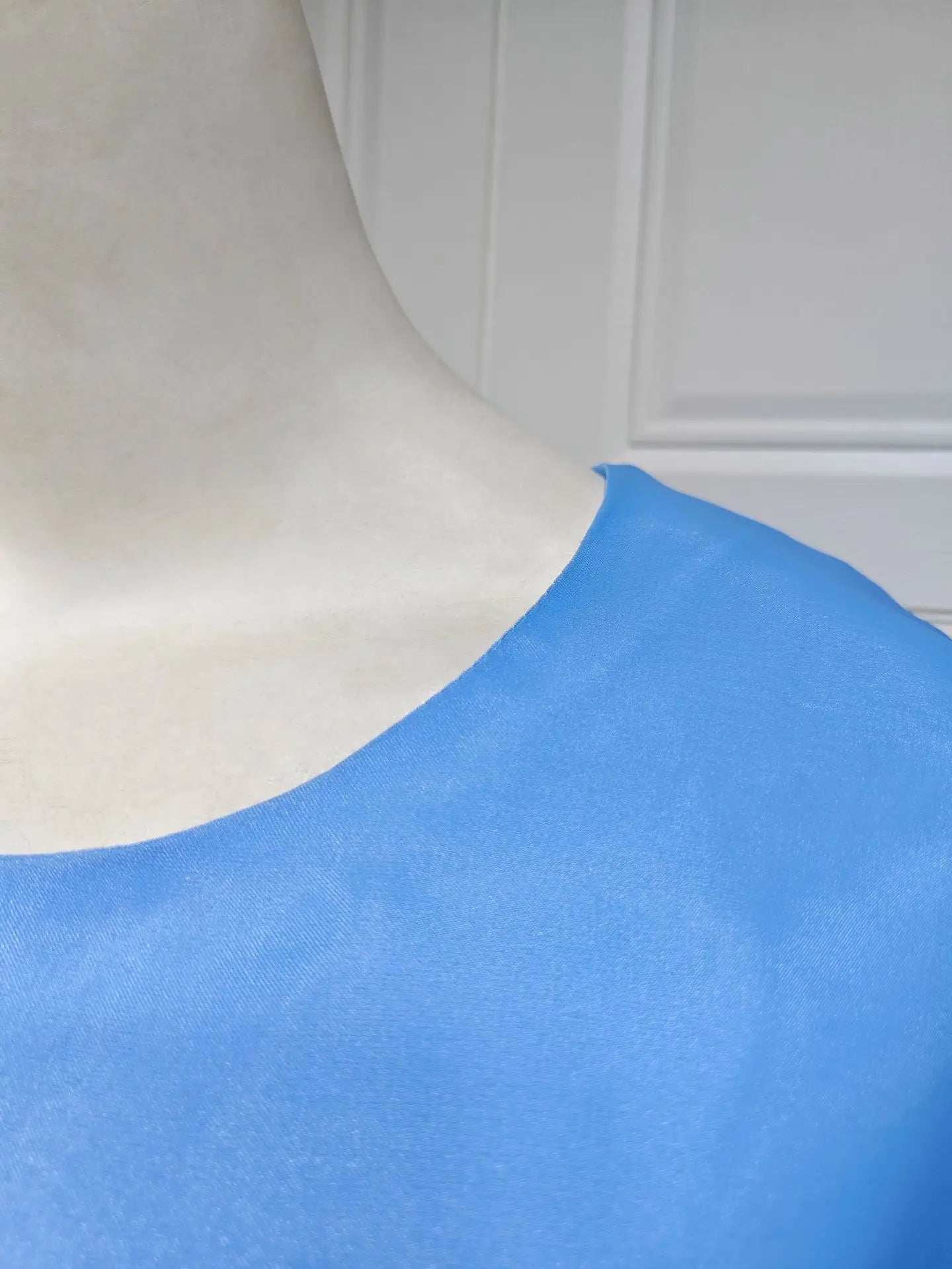 Gradient Satin Abaya - Abaya Vida