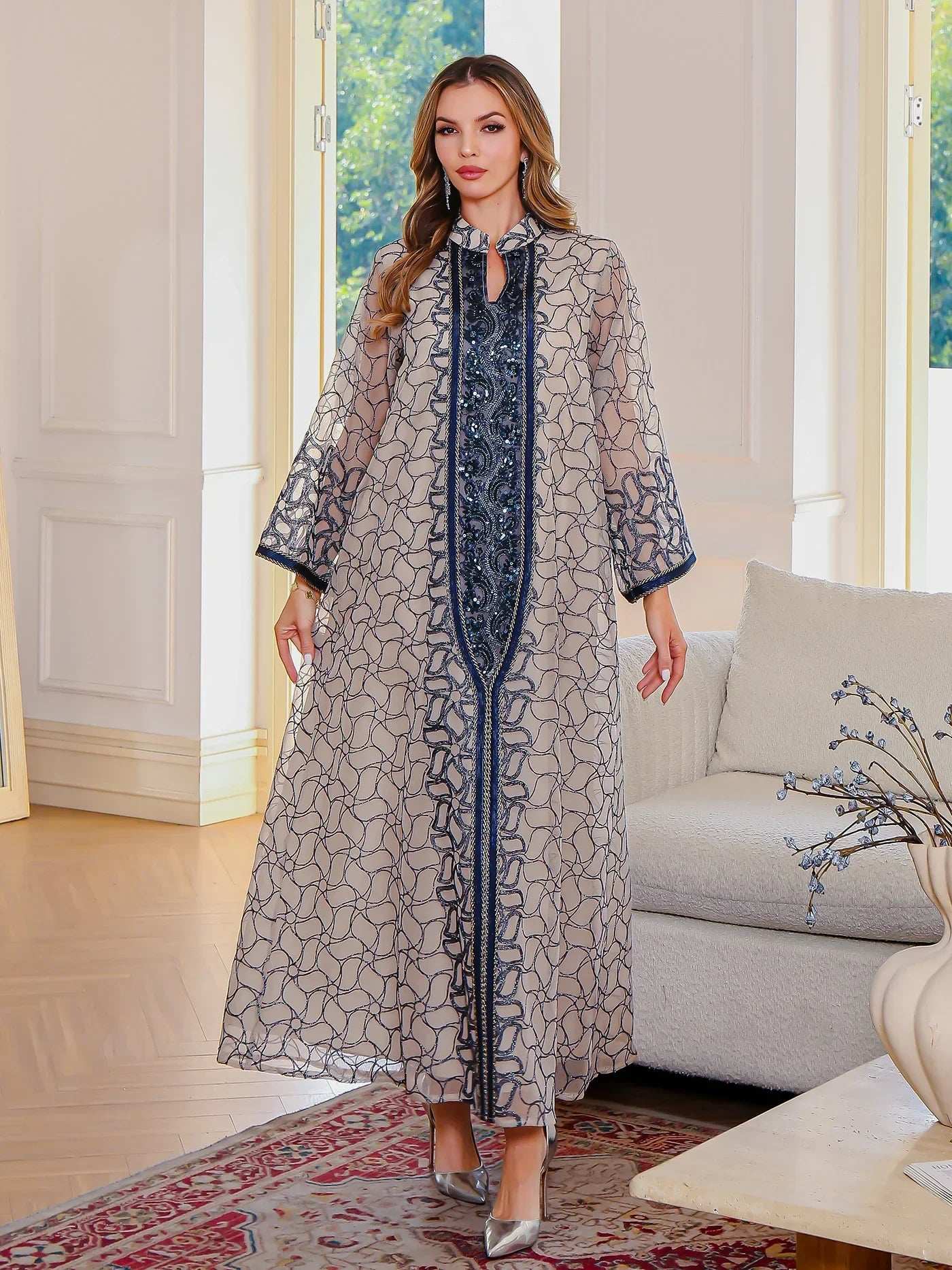 Embroidered Geometric Abaya - Abaya Vida