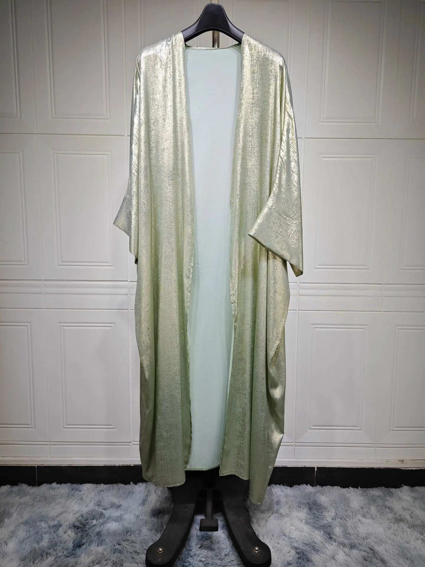 Luxe Satin Batwing Abaya - Abaya Vida