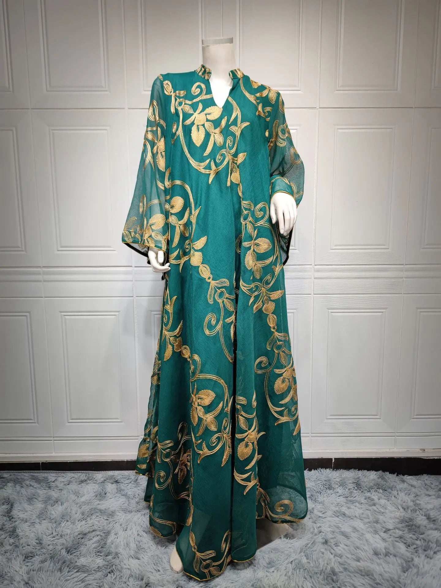 Luxe Embroidered Dubai Abaya - Abaya Vida