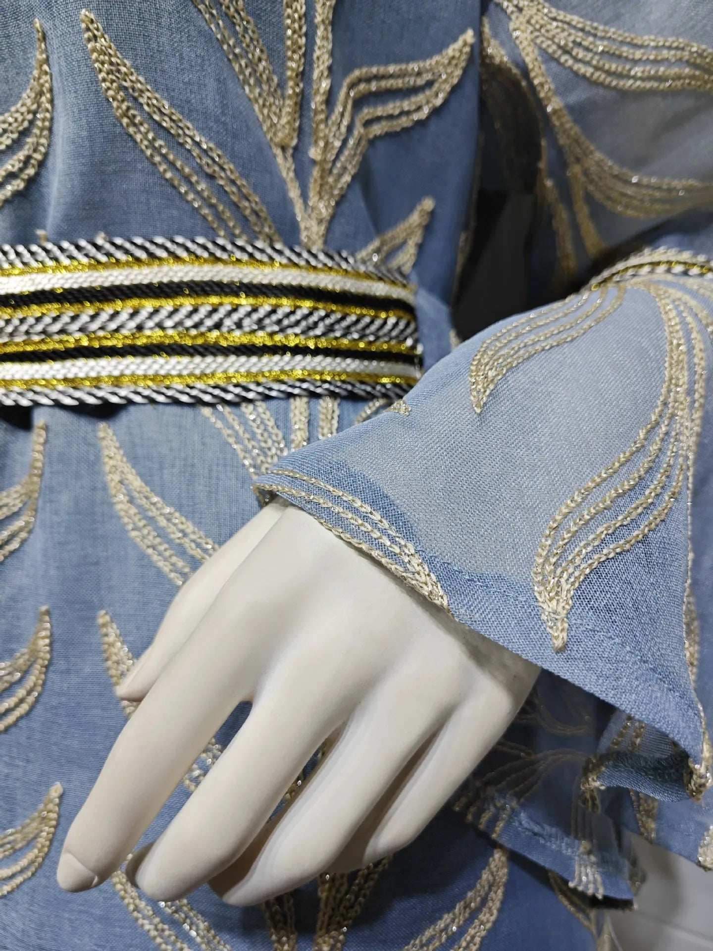 Royal Embroidered Abaya - Abaya Vida