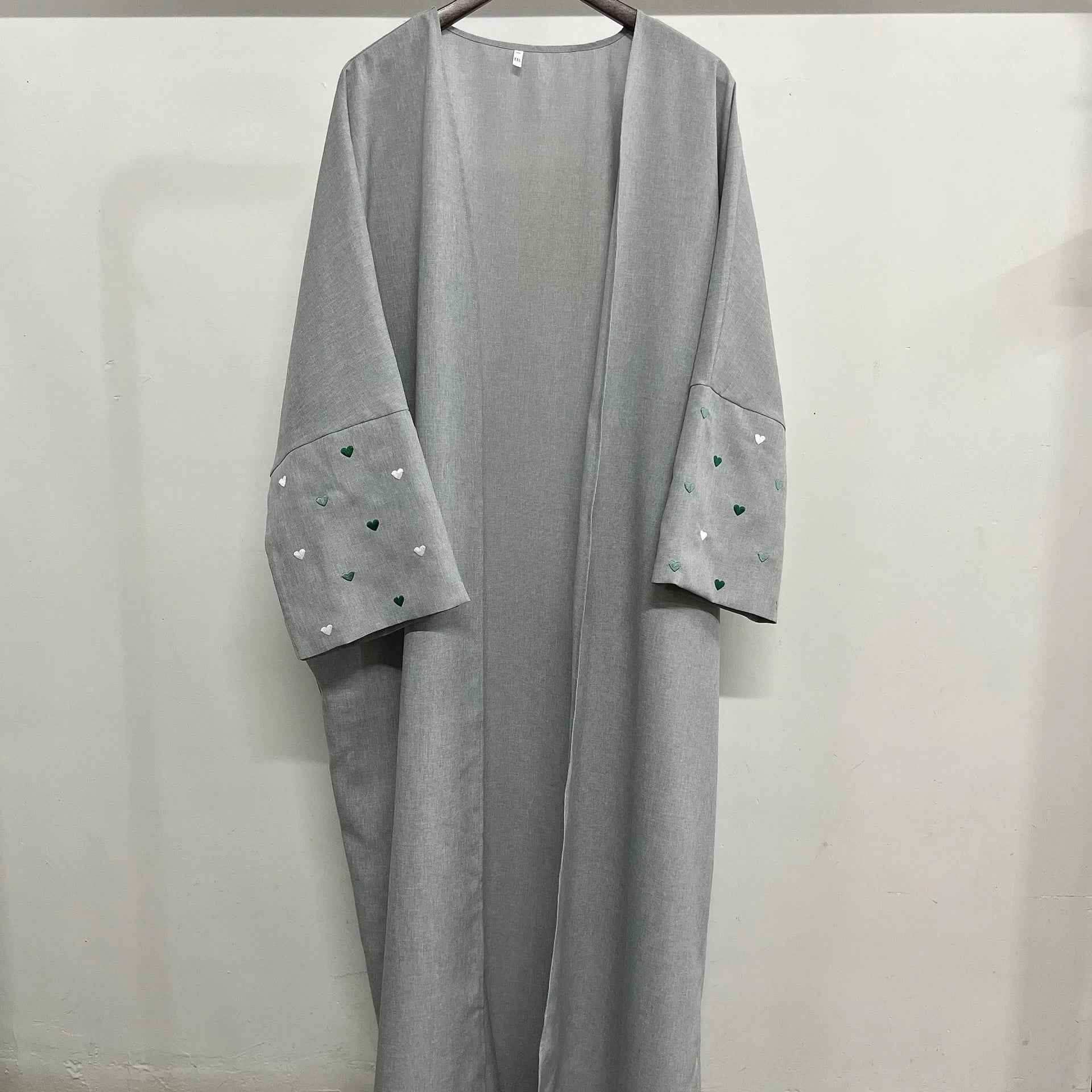 Embroidered Love Abaya - Abaya Vida
