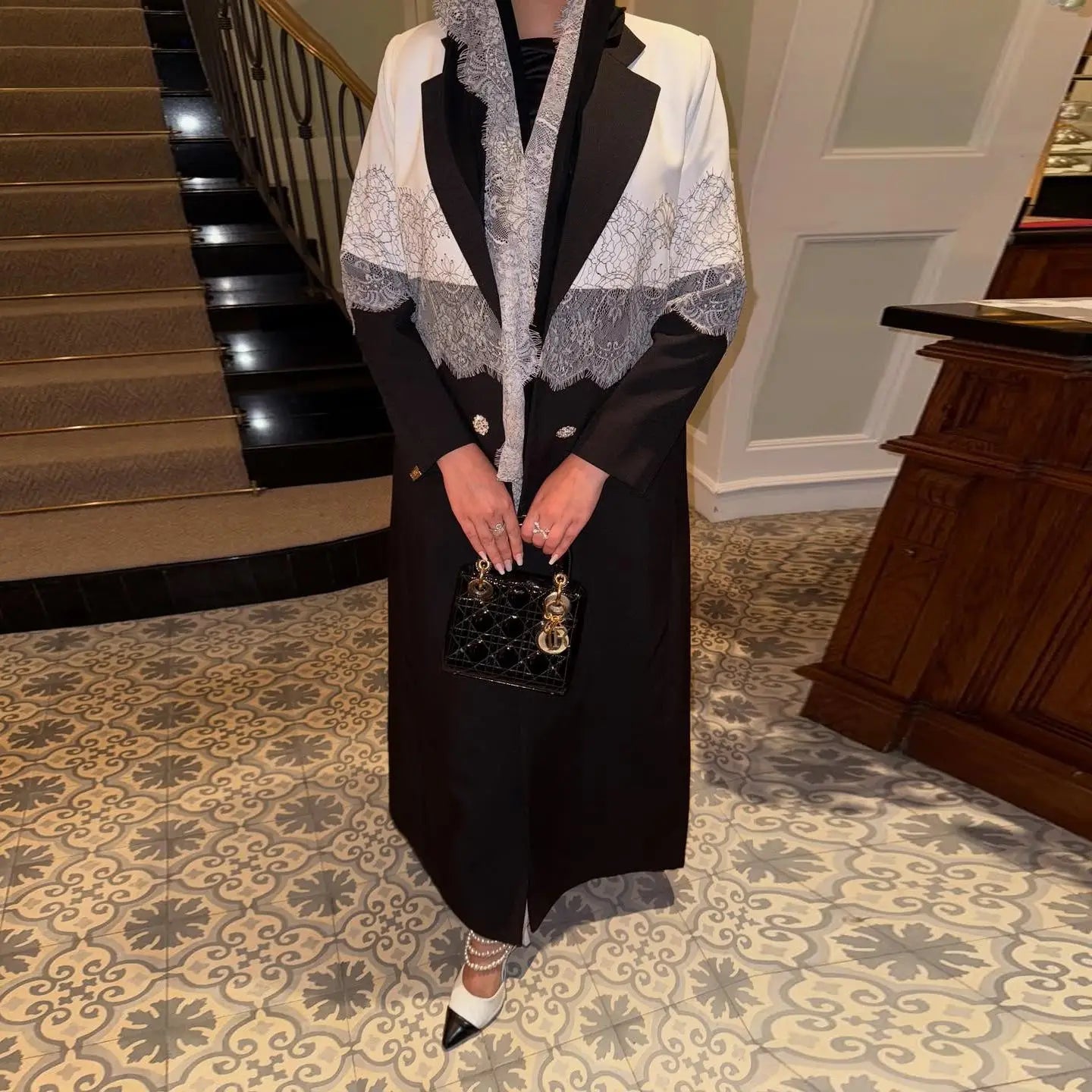 Modest Lace Trim Abaya – Open Front Robe with Lapel Collar