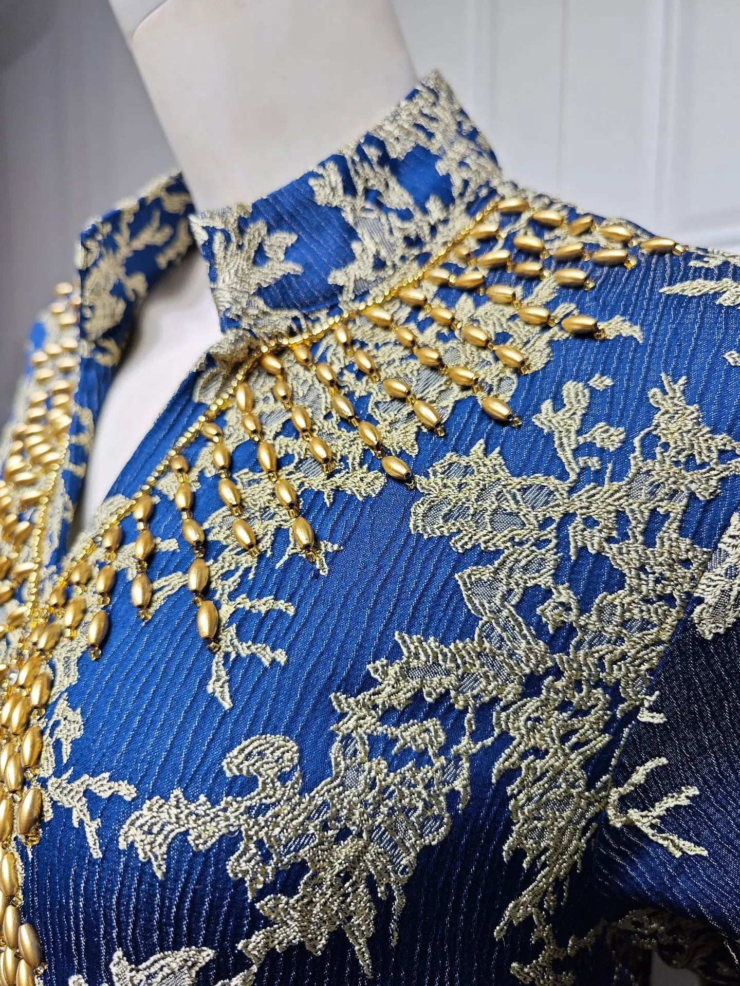 Majestic Embroidered Evening Abaya - Abaya Vida