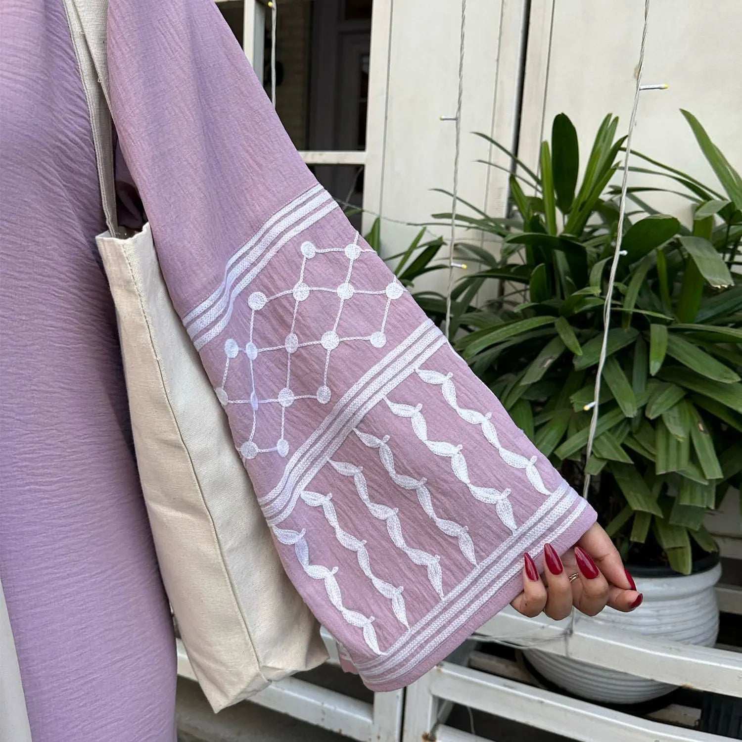 Zahra Embroidered Abaya - Abaya Vida