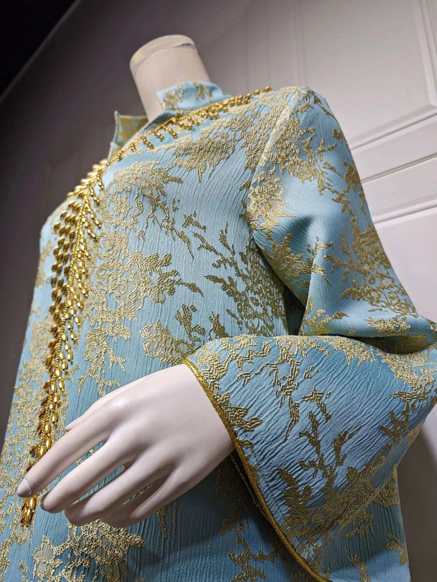 Majestic Embroidered Evening Abaya - Abaya Vida