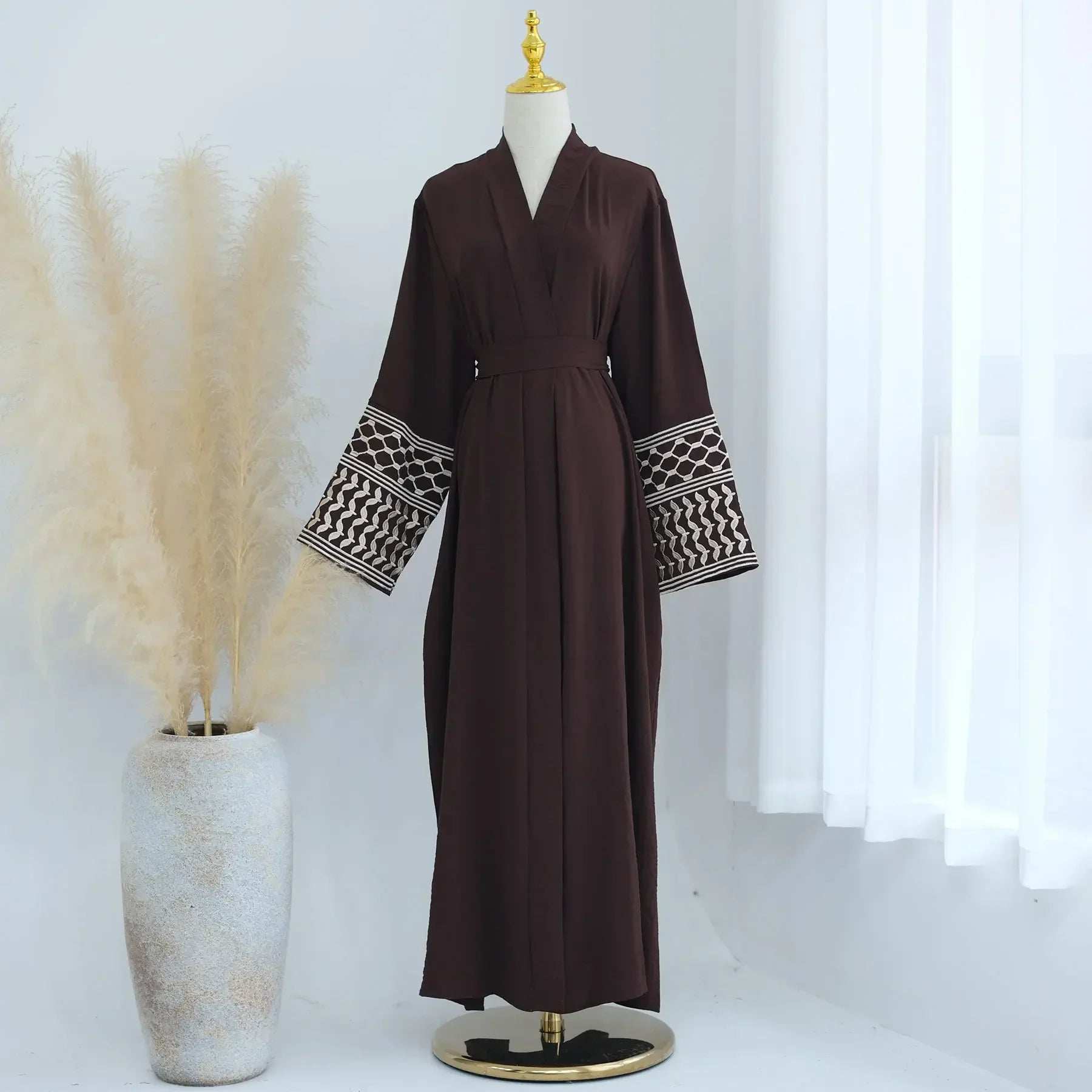 Zahra Embroidered Abaya - Abaya Vida