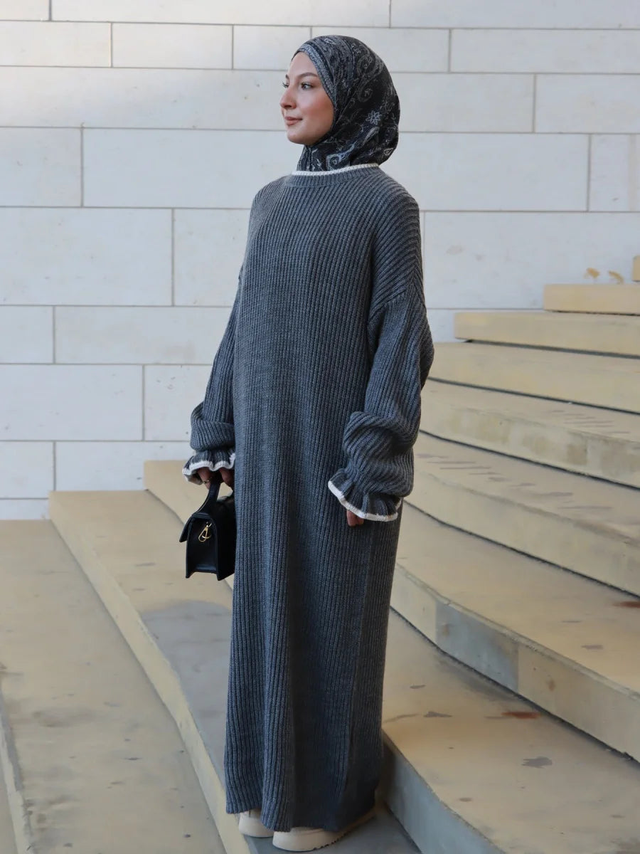 Winter Knit Floral Sleeve Abaya – Cosy Sweater-Style Robe