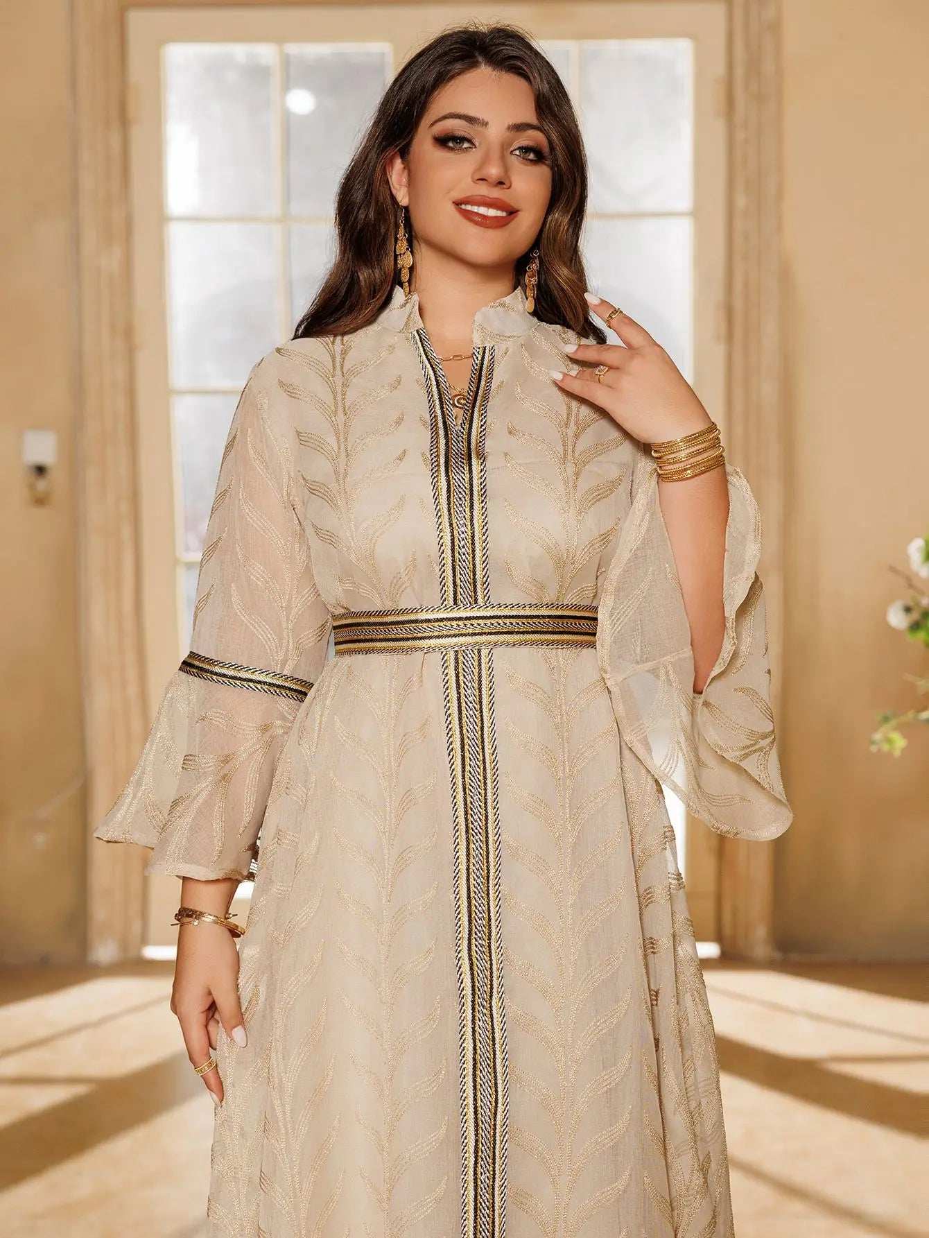 Royal Embroidered Abaya - Abaya Vida