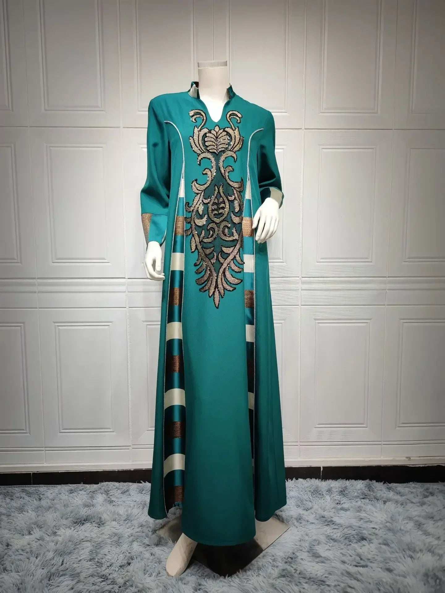 Embroidered Stripe Abaya - Abaya Vida