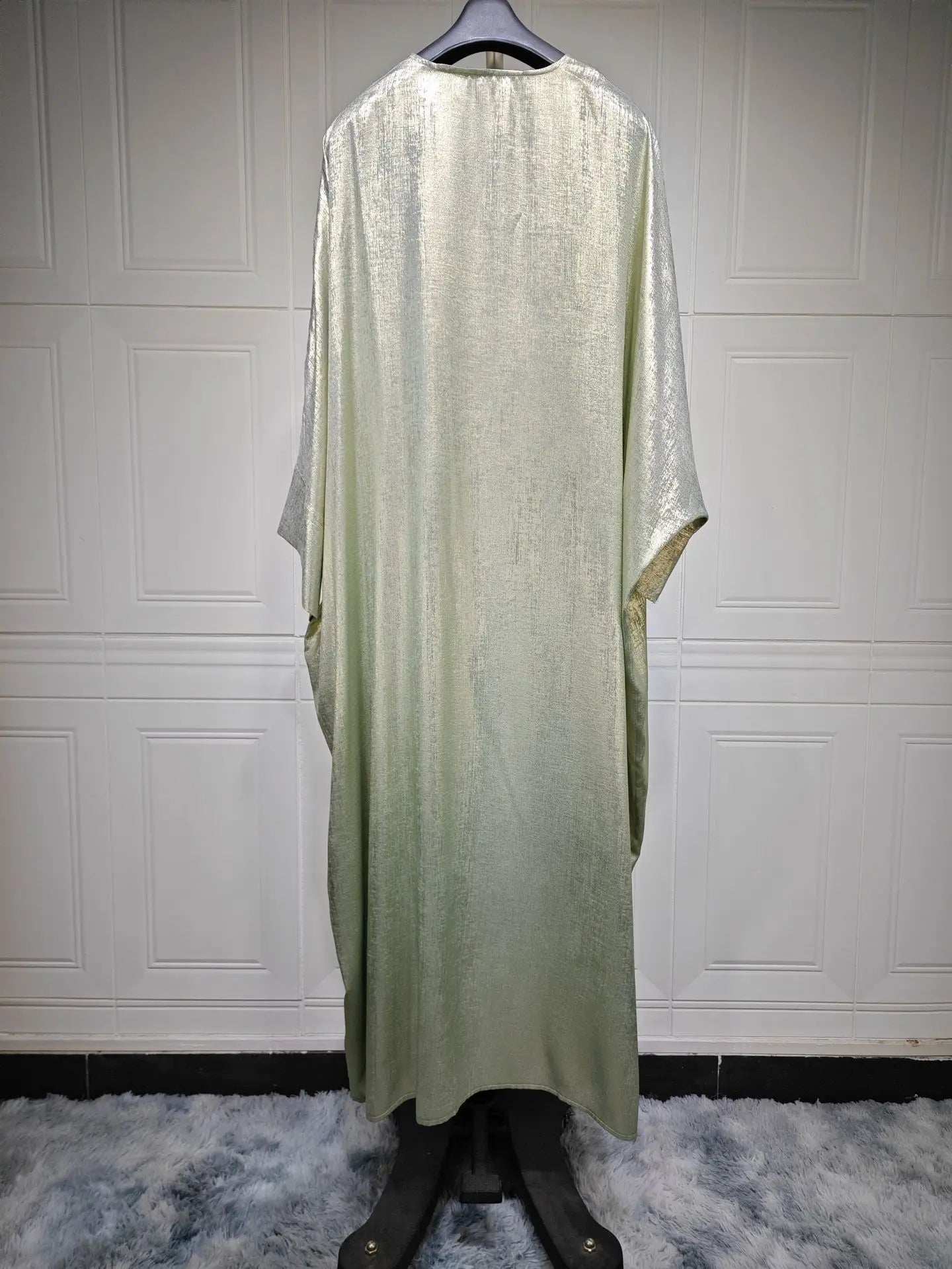 Luxe Satin Batwing Abaya - Abaya Vida