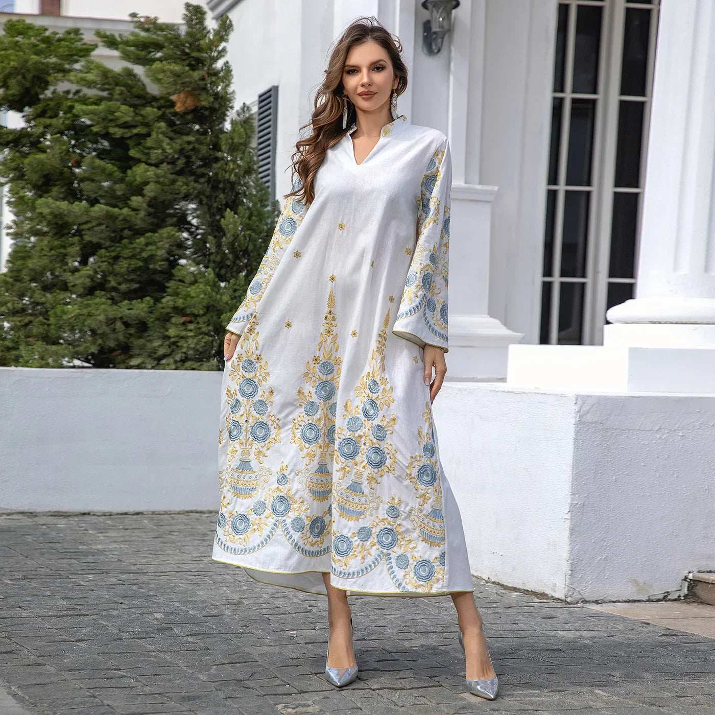 Embroidered Dubai Abaya - Abaya Vida