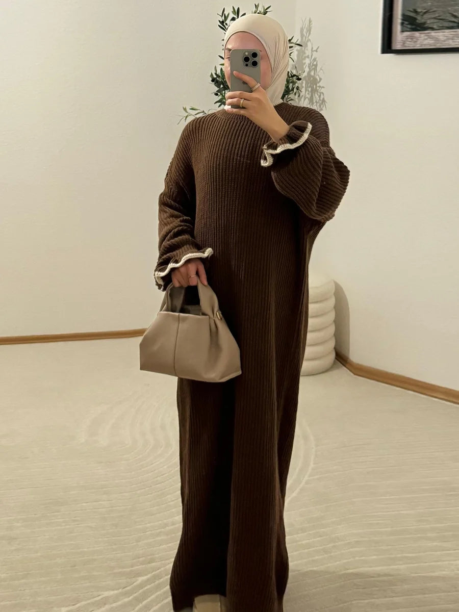 Winter Knit Floral Sleeve Abaya – Cosy Sweater-Style Robe