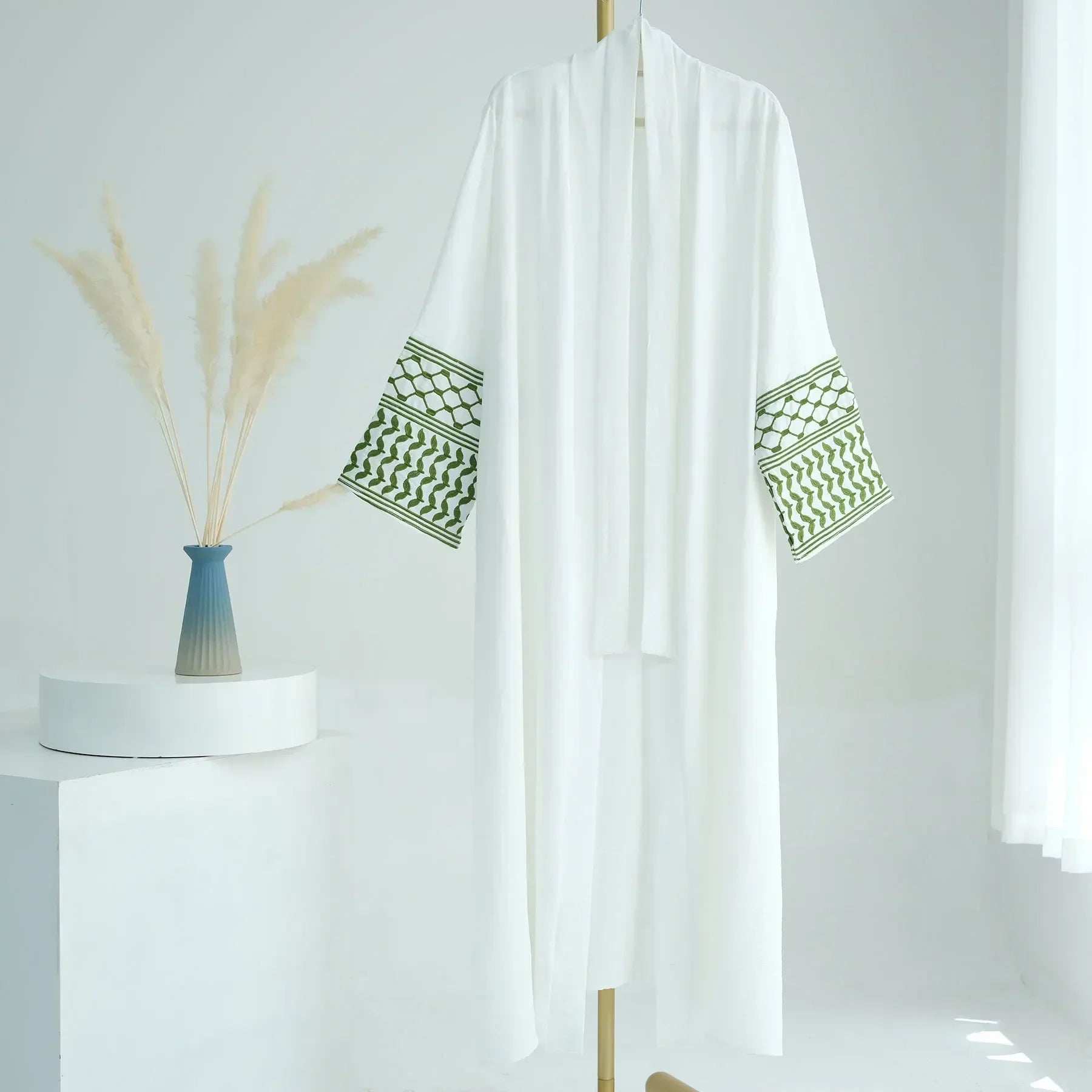 Zahra Embroidered Abaya - Abaya Vida