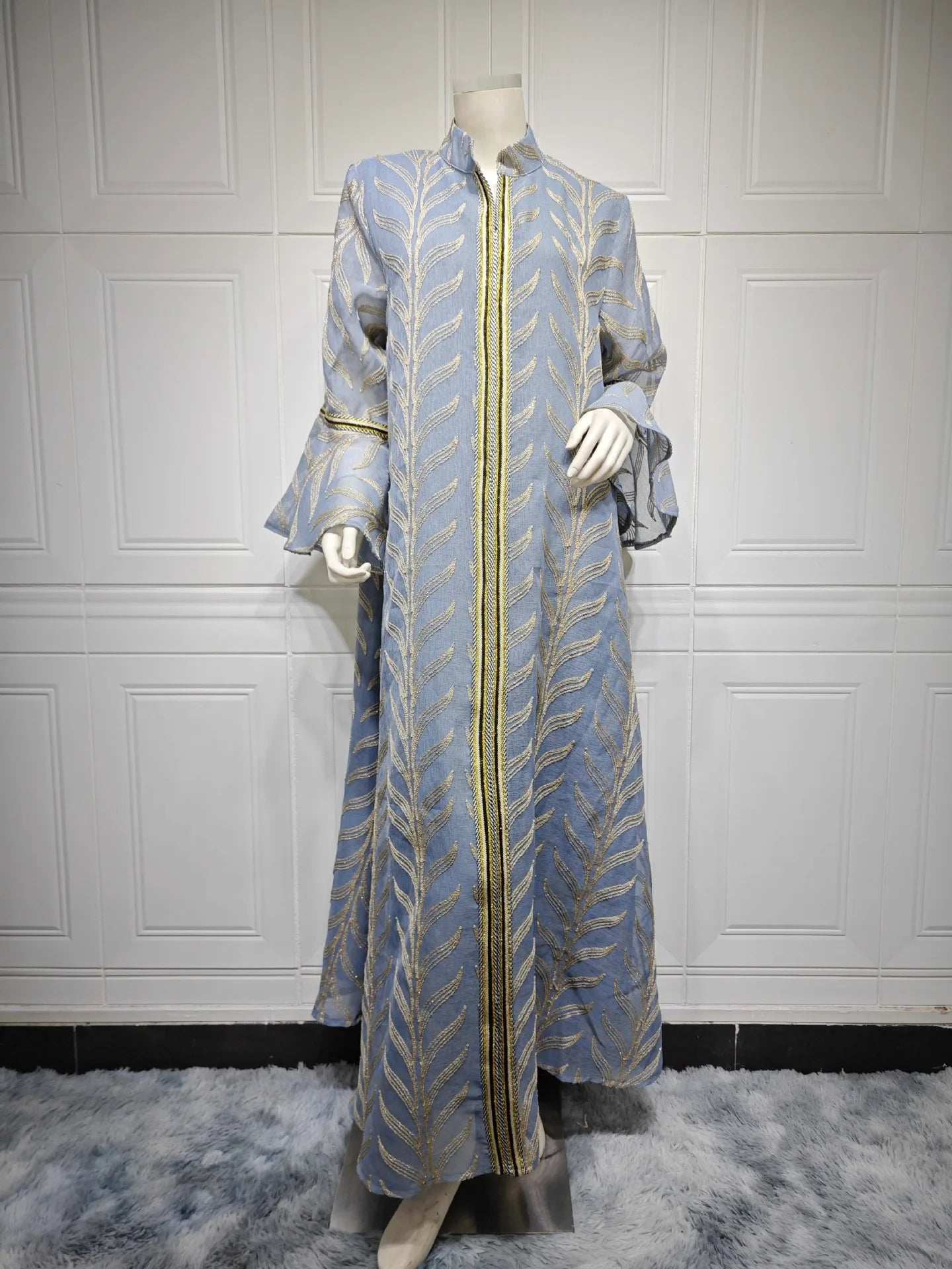 Royal Embroidered Abaya - Abaya Vida
