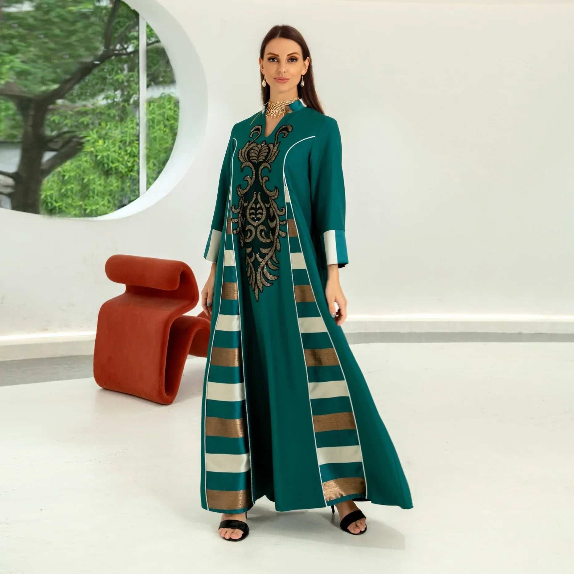 Embroidered Stripe Abaya - Abaya Vida