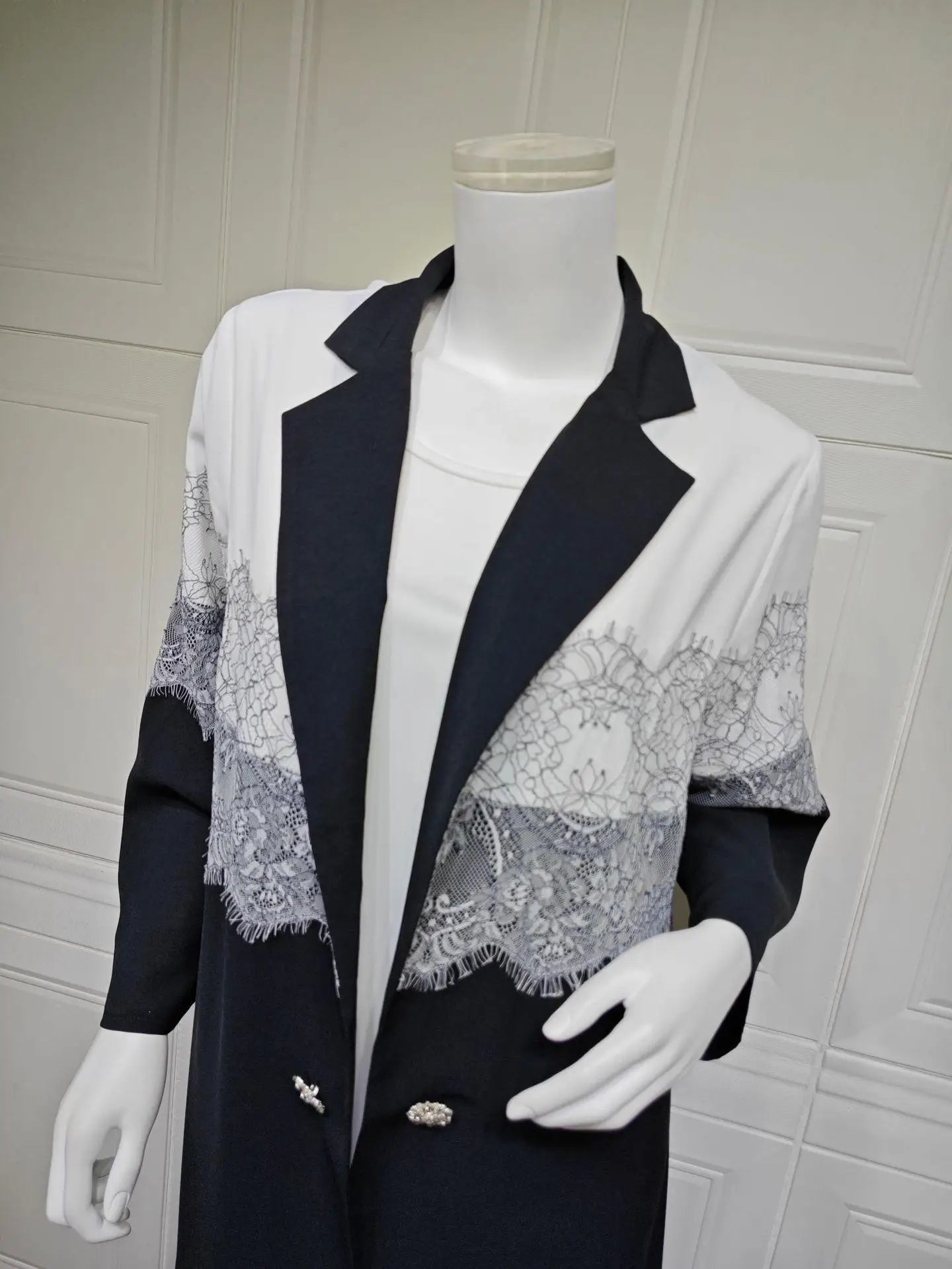 Modest Lace Trim Abaya – Open Front Robe with Lapel Collar