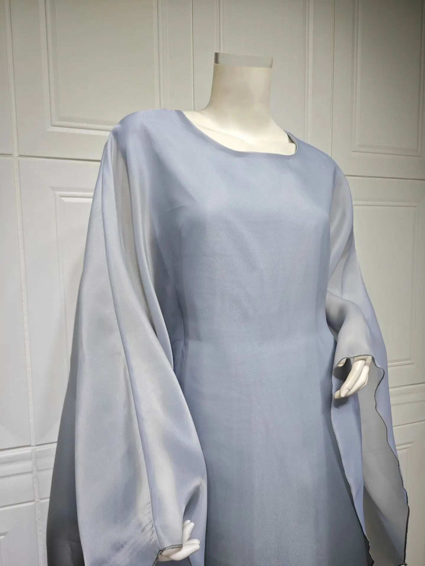 Gradient Satin Abaya - Abaya Vida