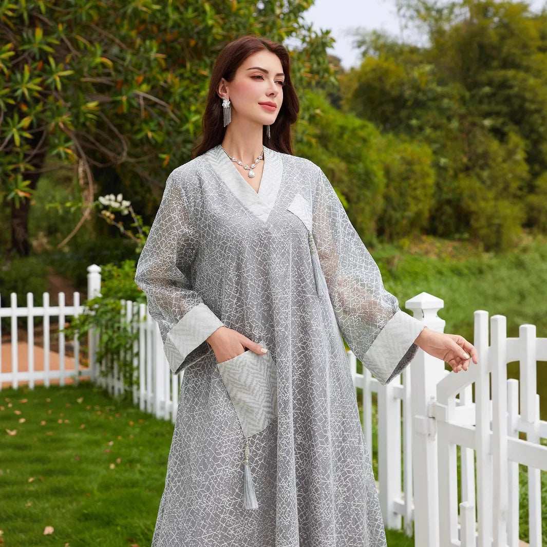 Tassel Charm Saudi Abaya - Abaya Vida