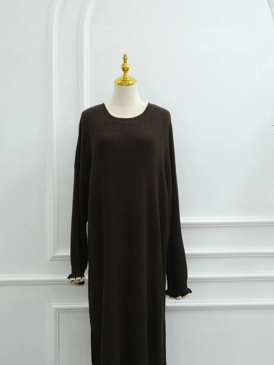 Winter Knit Floral Sleeve Abaya – Cosy Sweater-Style Robe