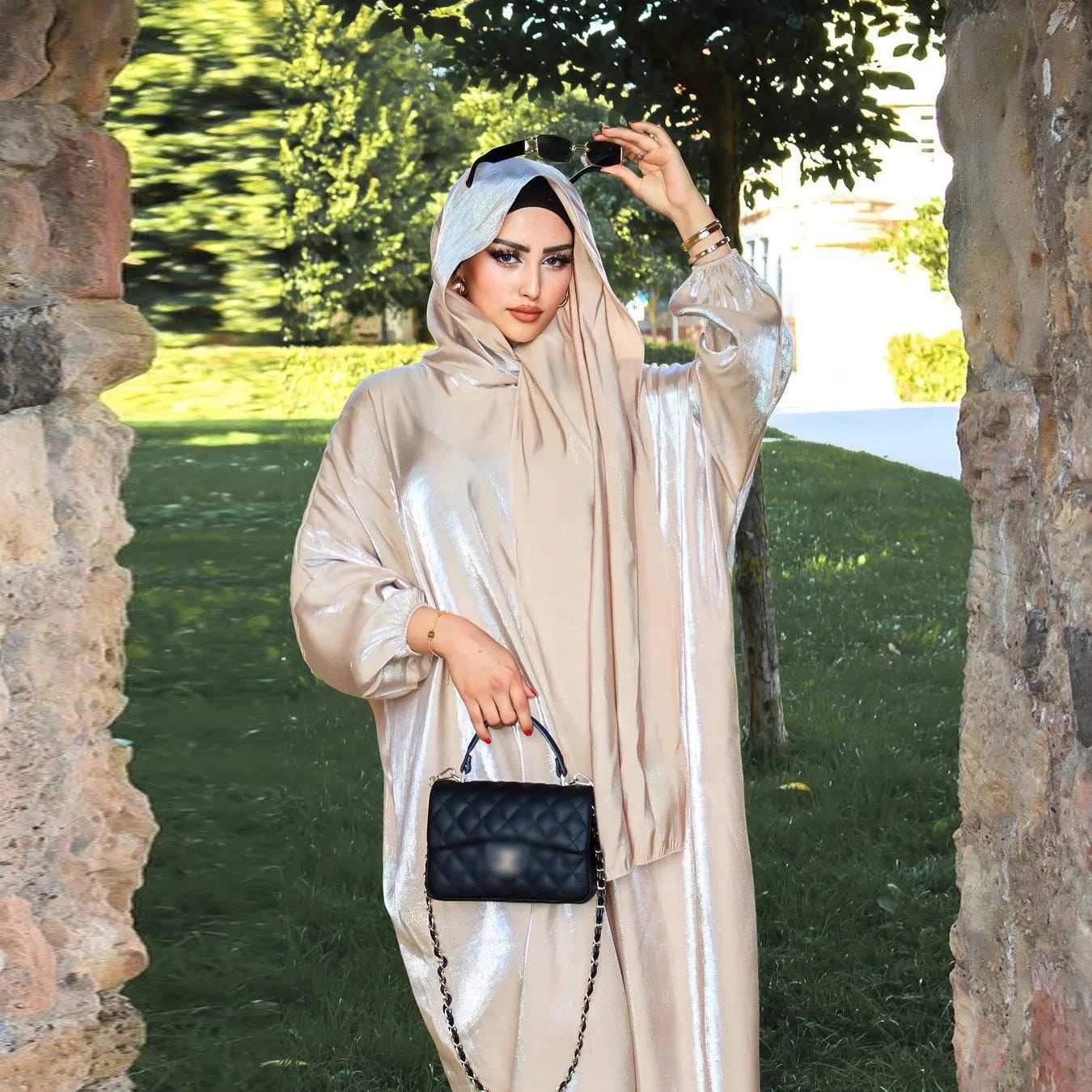 Glitter Elegance Abaya - Abaya Vida