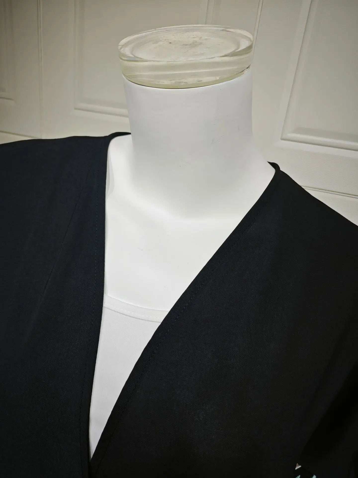 Layali Embroidered Abaya - Abaya Vida