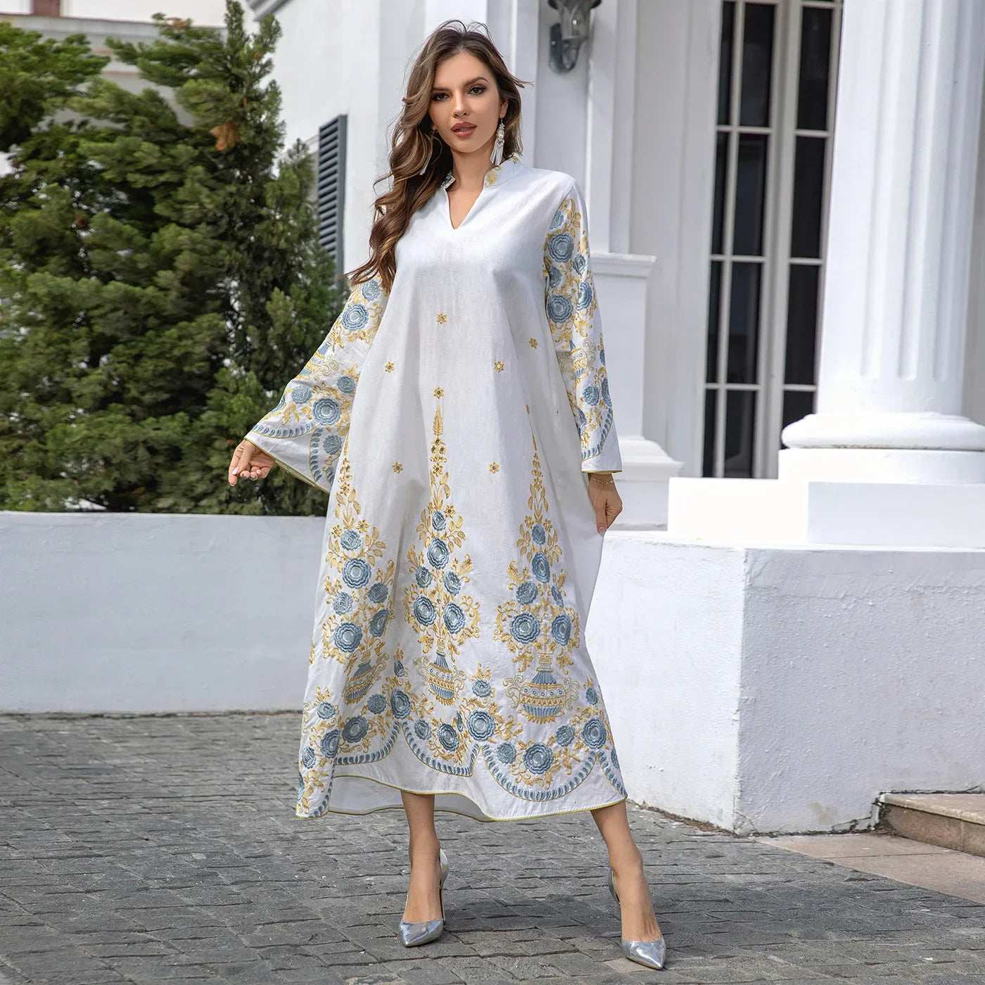 Embroidered Dubai Abaya - Abaya Vida
