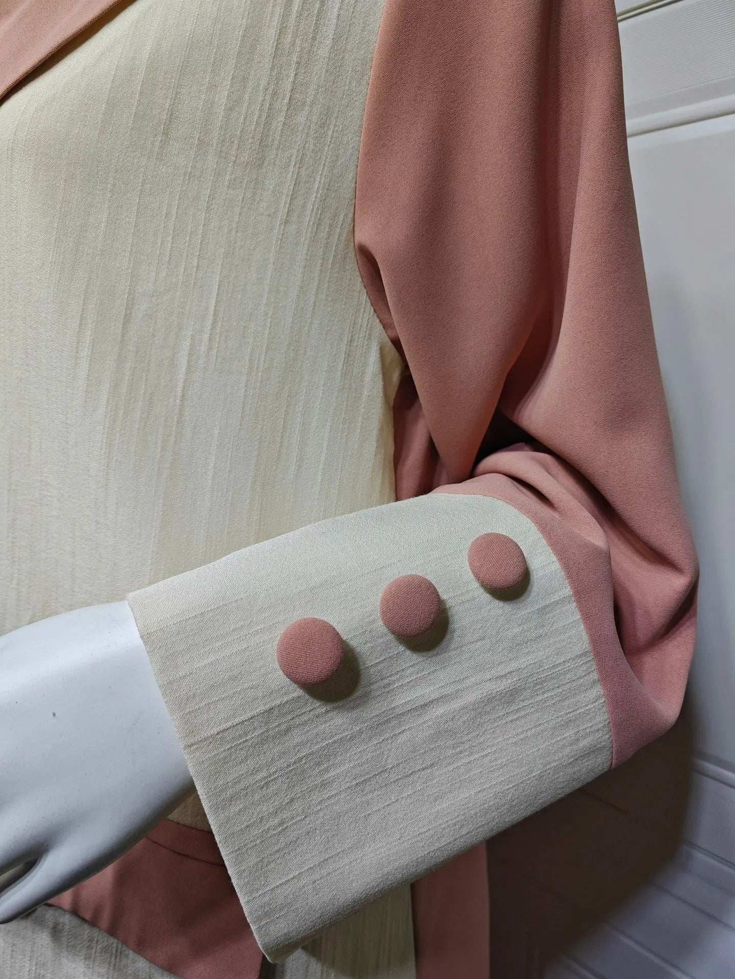 Sahar Pink Abaya - Abaya Vida