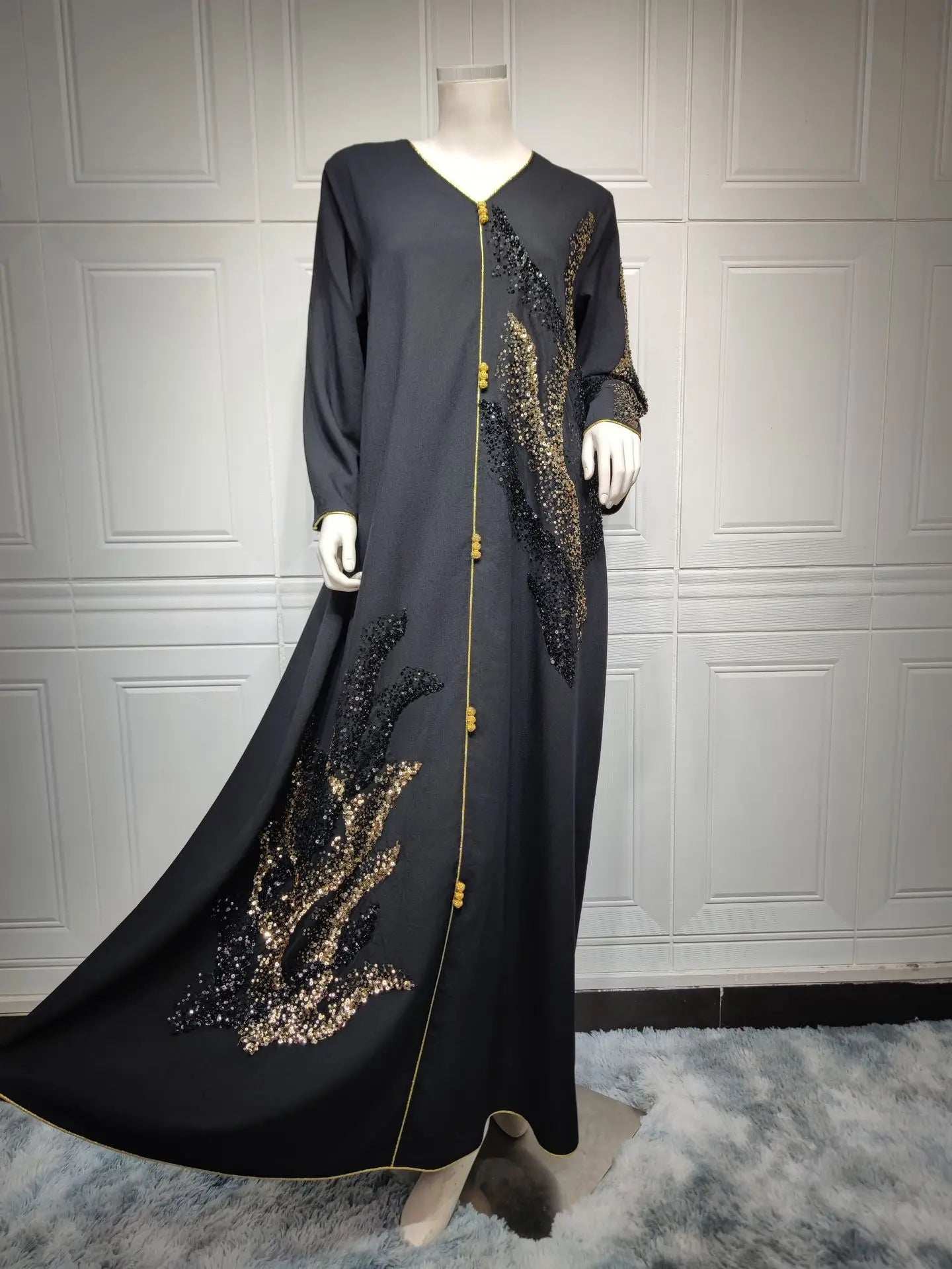 Patchwork Elegance Dubai Abaya - Abaya Vida