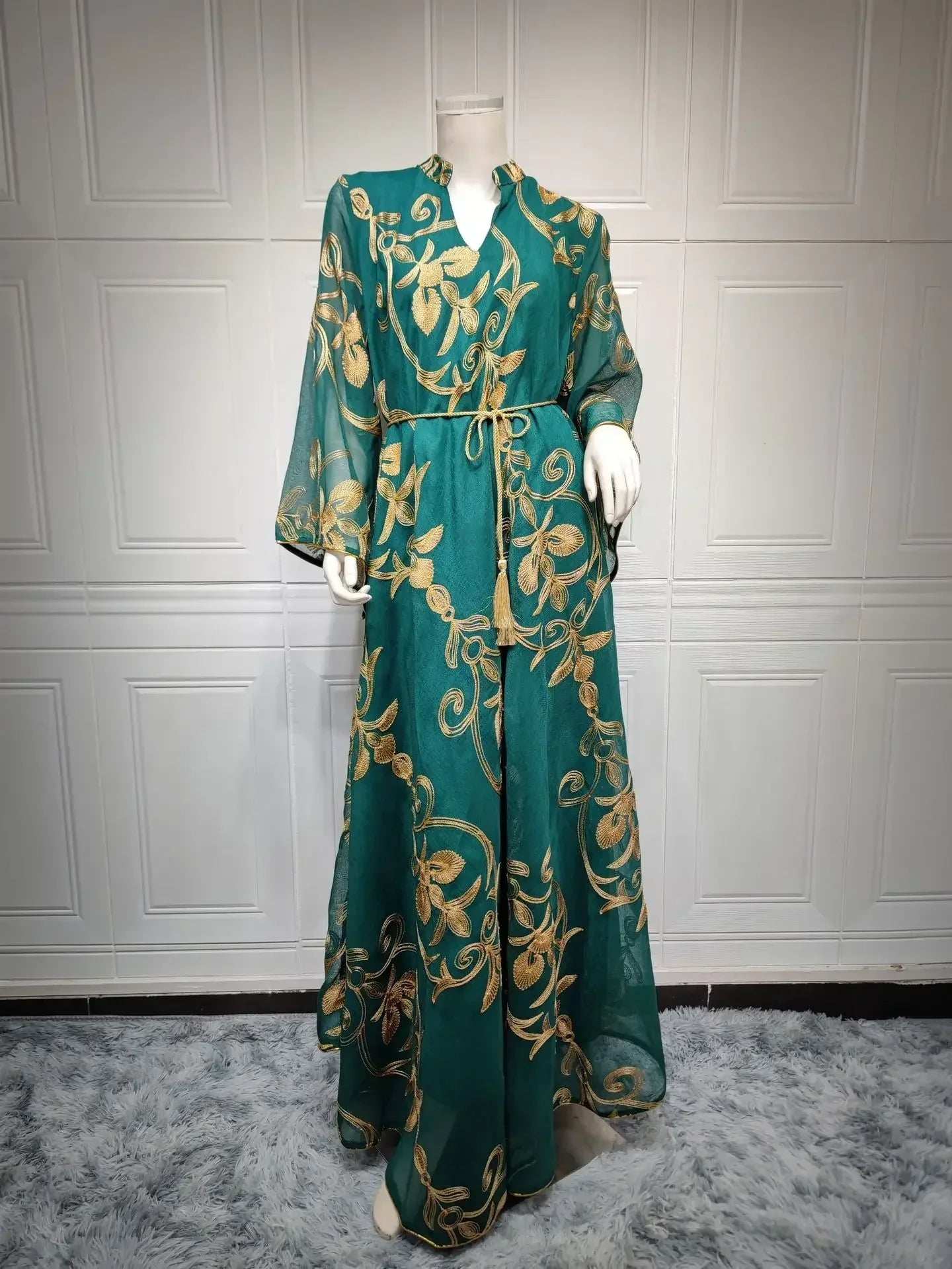 Luxe Embroidered Dubai Abaya - Abaya Vida