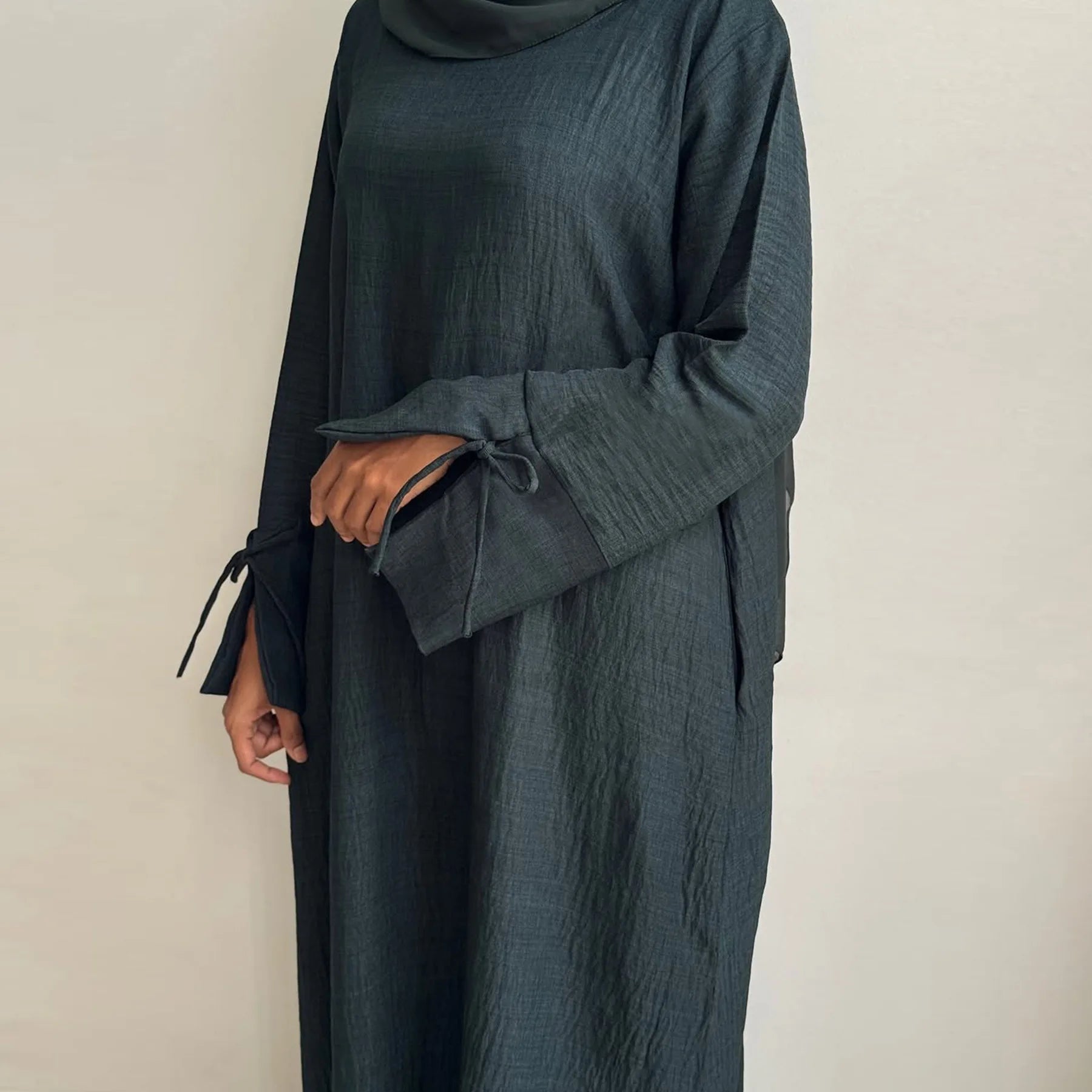 Extra-Loose Drop Shoulder Abaya – Plus-Size Friendly A-Line Robe - Maroon - XL | AbayaVida