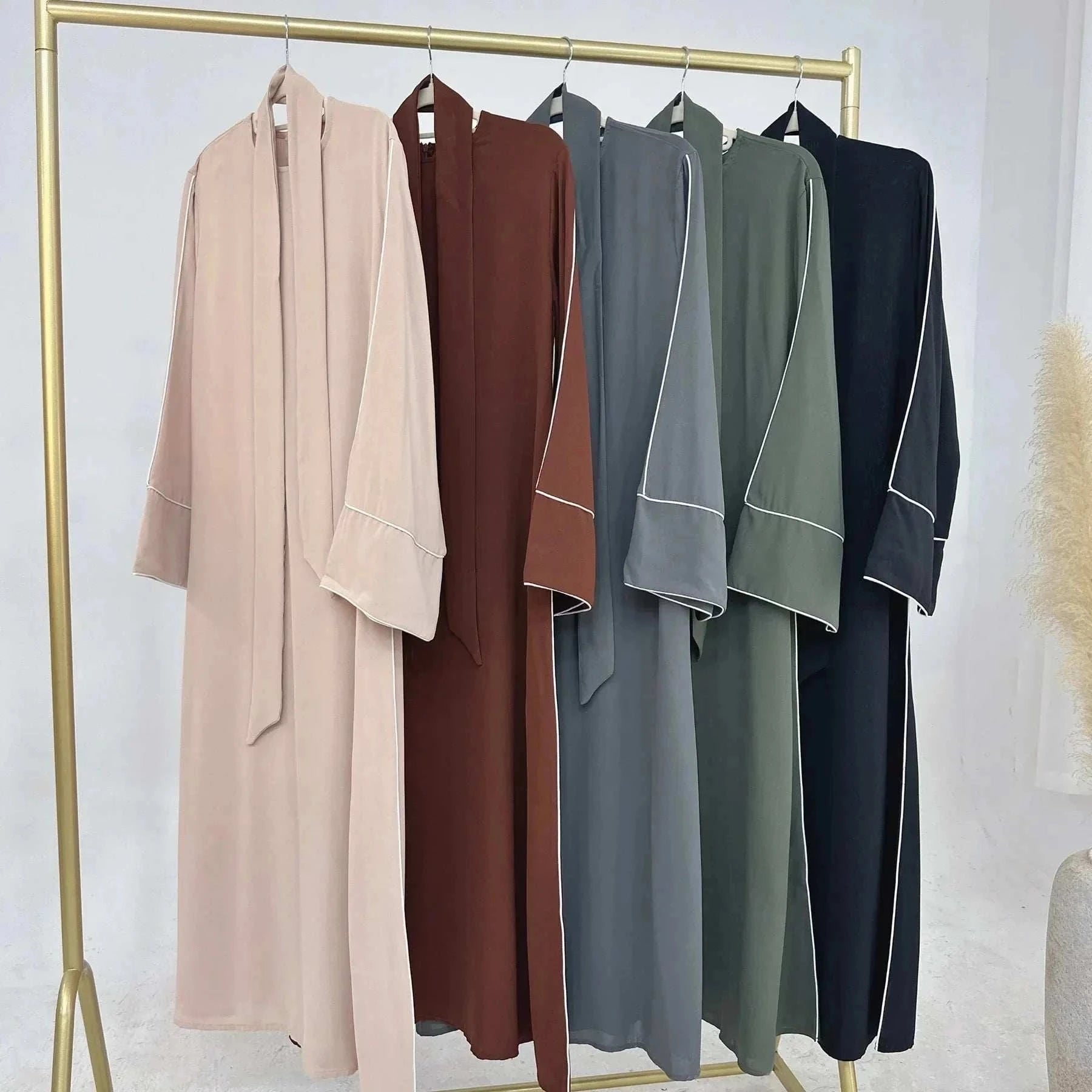Aurelia Belted Luxe Abaya – Structured Sleeve Closed Abaya -  Black / M -  Abaya Vida