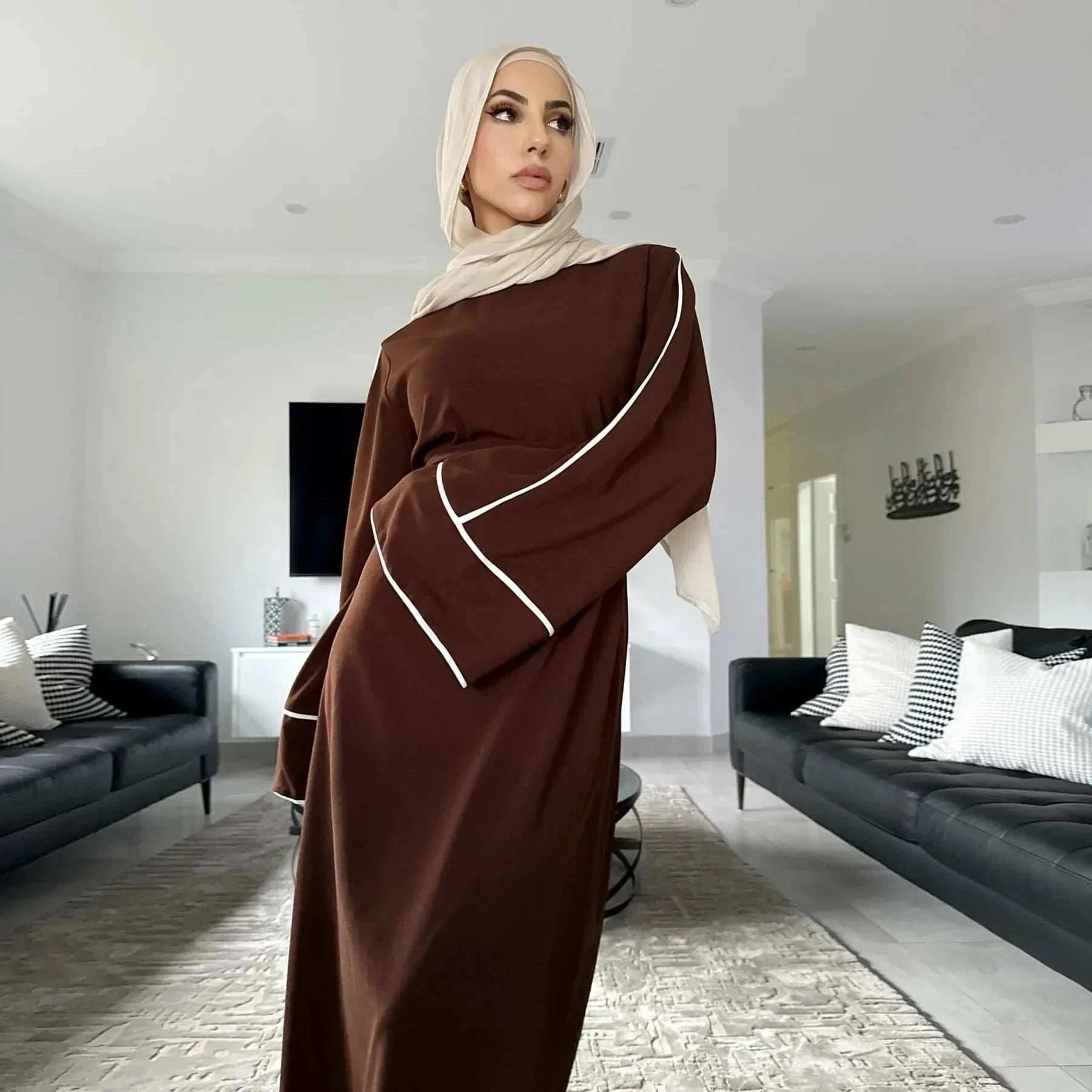 Aurelia Belted Luxe Abaya – Structured Sleeve Closed Abaya -  Black / M -  Abaya Vida