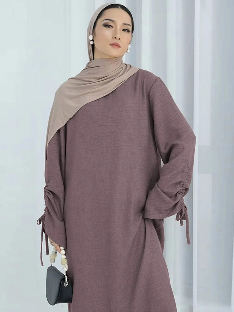 Top 10 Abayas and Hijab Styles Every Woman Should Own - AbayaVida
